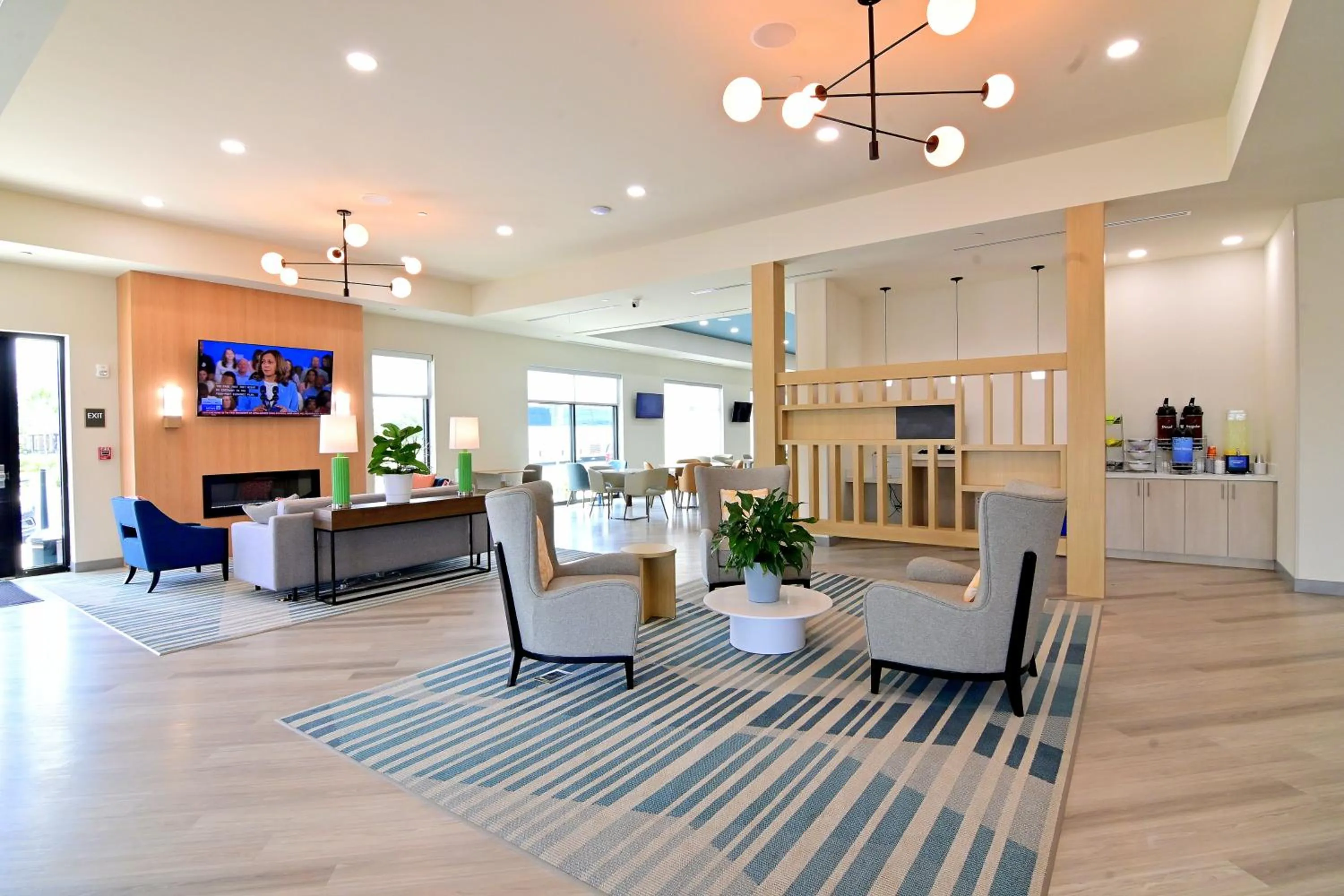 Lobby or reception in Comfort Suites Titusville near Kennedy Space Center