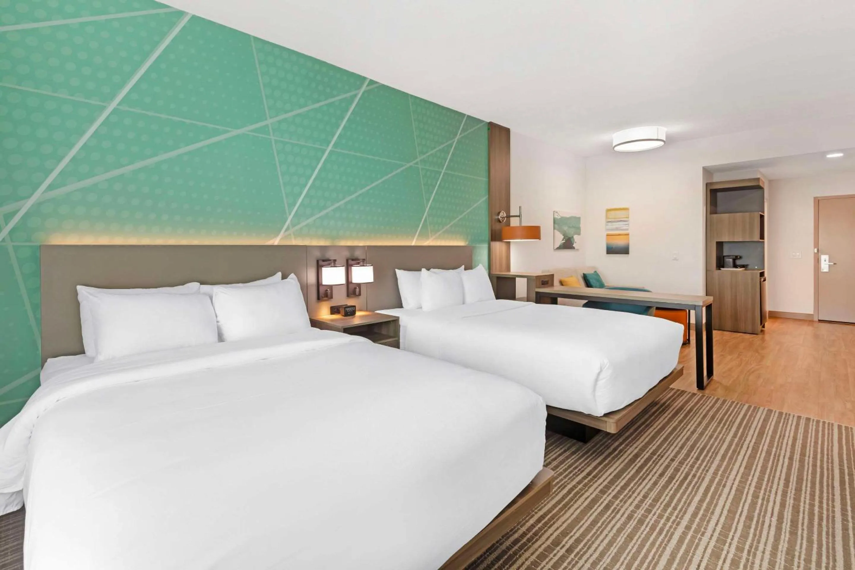 Bedroom, Bed in Comfort Suites Titusville near Kennedy Space Center