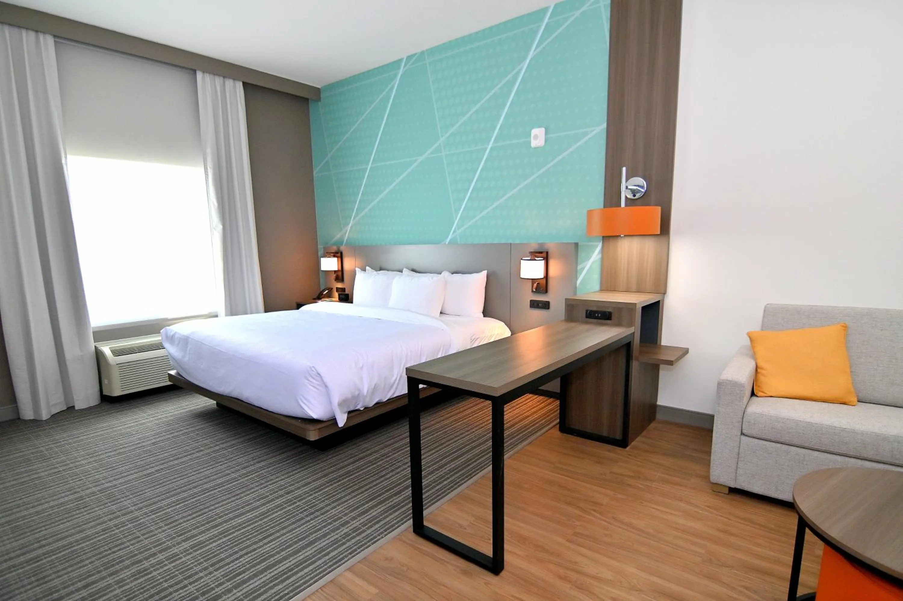 Bedroom, Bed in Comfort Suites Titusville near Kennedy Space Center