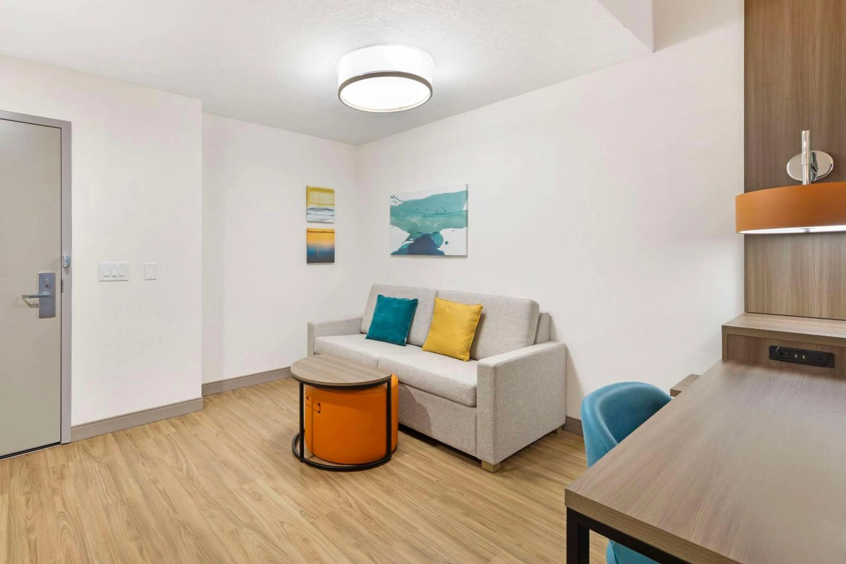 Seating area in Comfort Suites Titusville near Kennedy Space Center