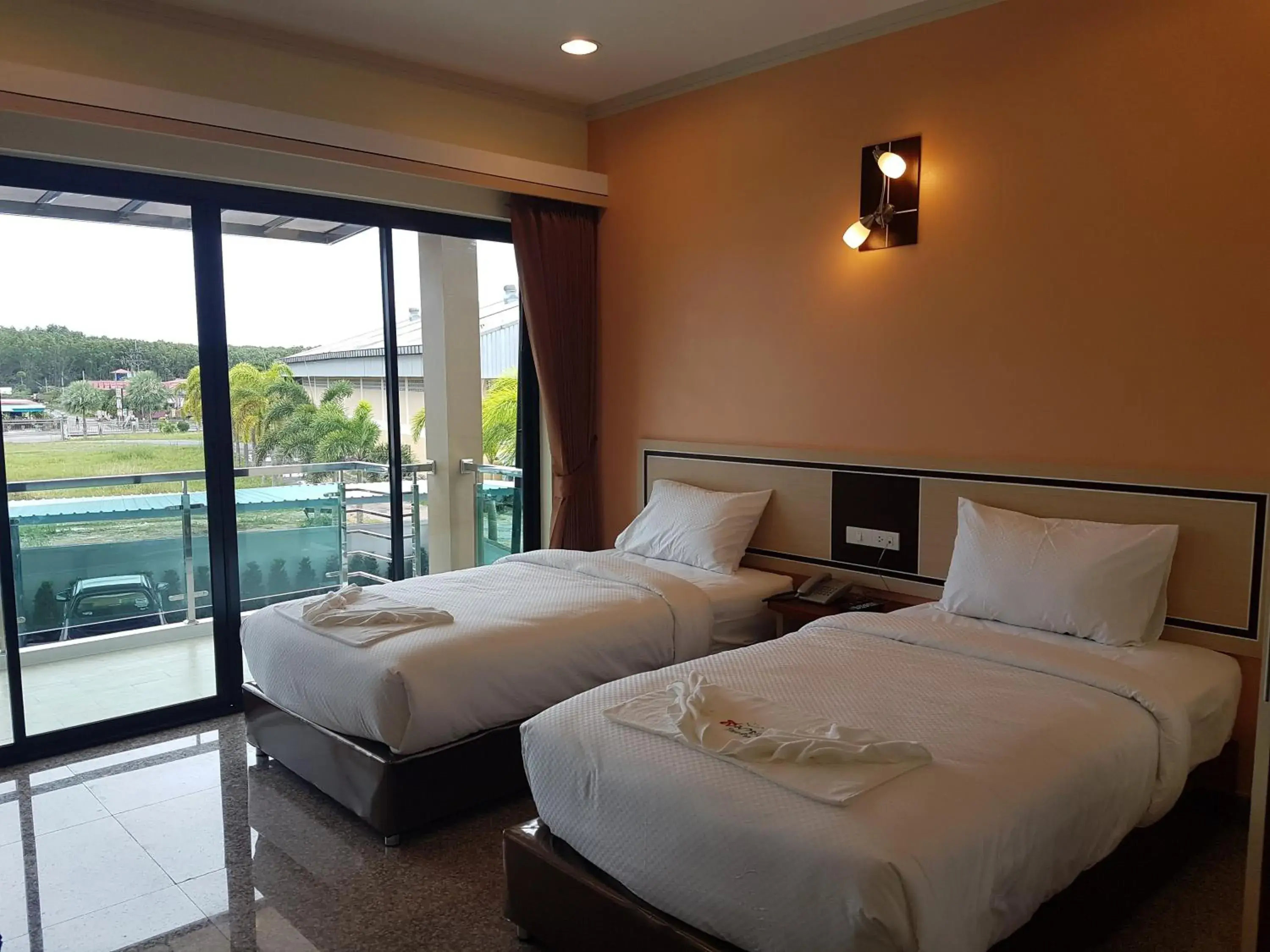 Deluxe Twin Room in Smile Resort Thungsong Deluxe Twin Room in Smile Resort Thungsong