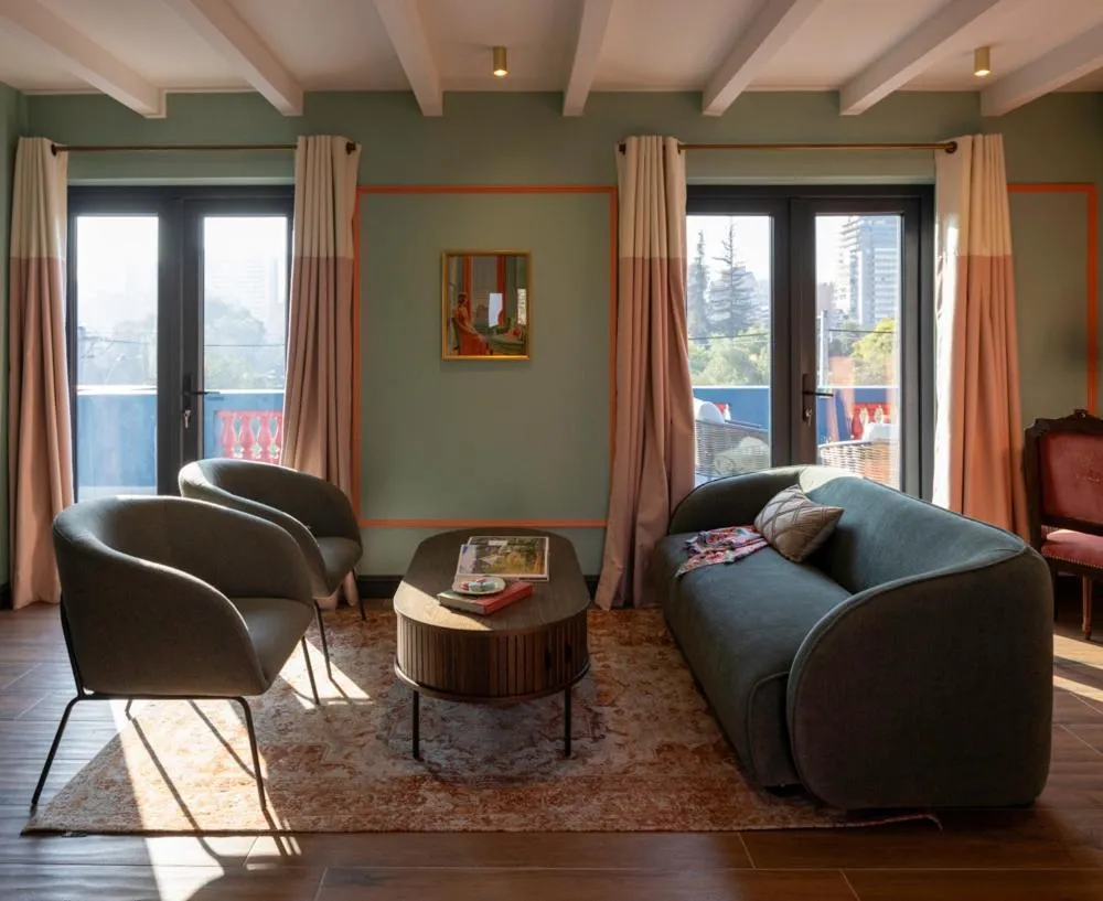 Living room in Casa Cecilia Santiago