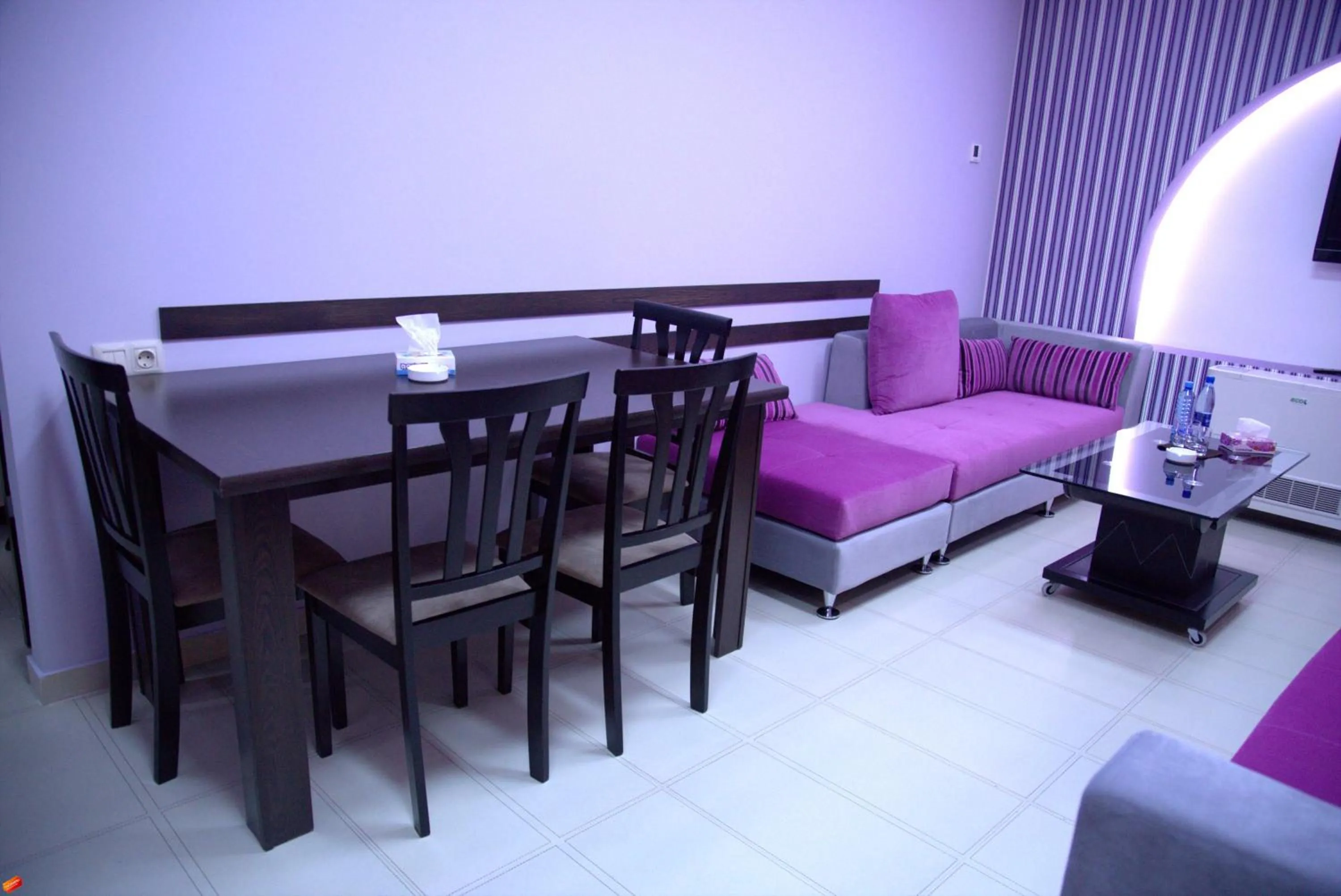 Living room, Bed in Palma Palace Hotel