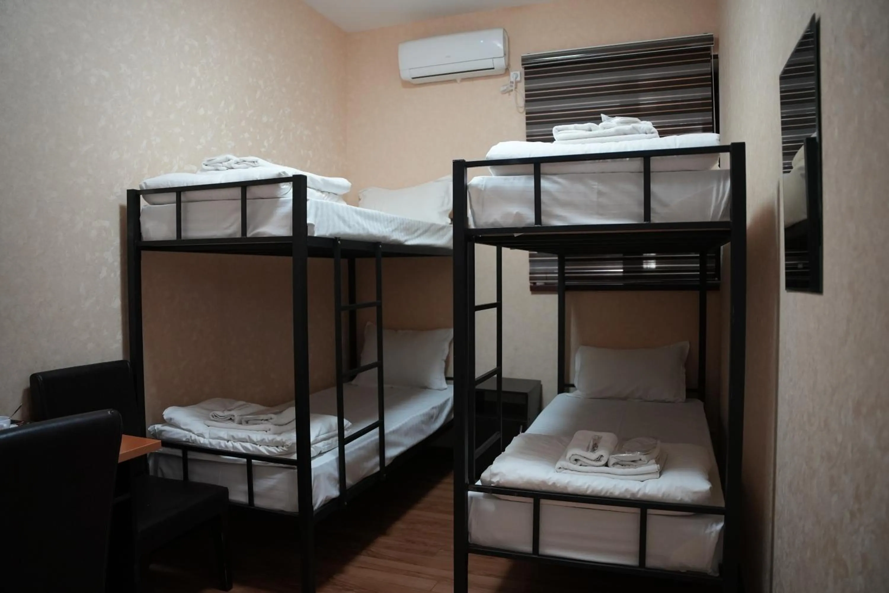 Photo of the whole room, Bed in Hayot Hostel