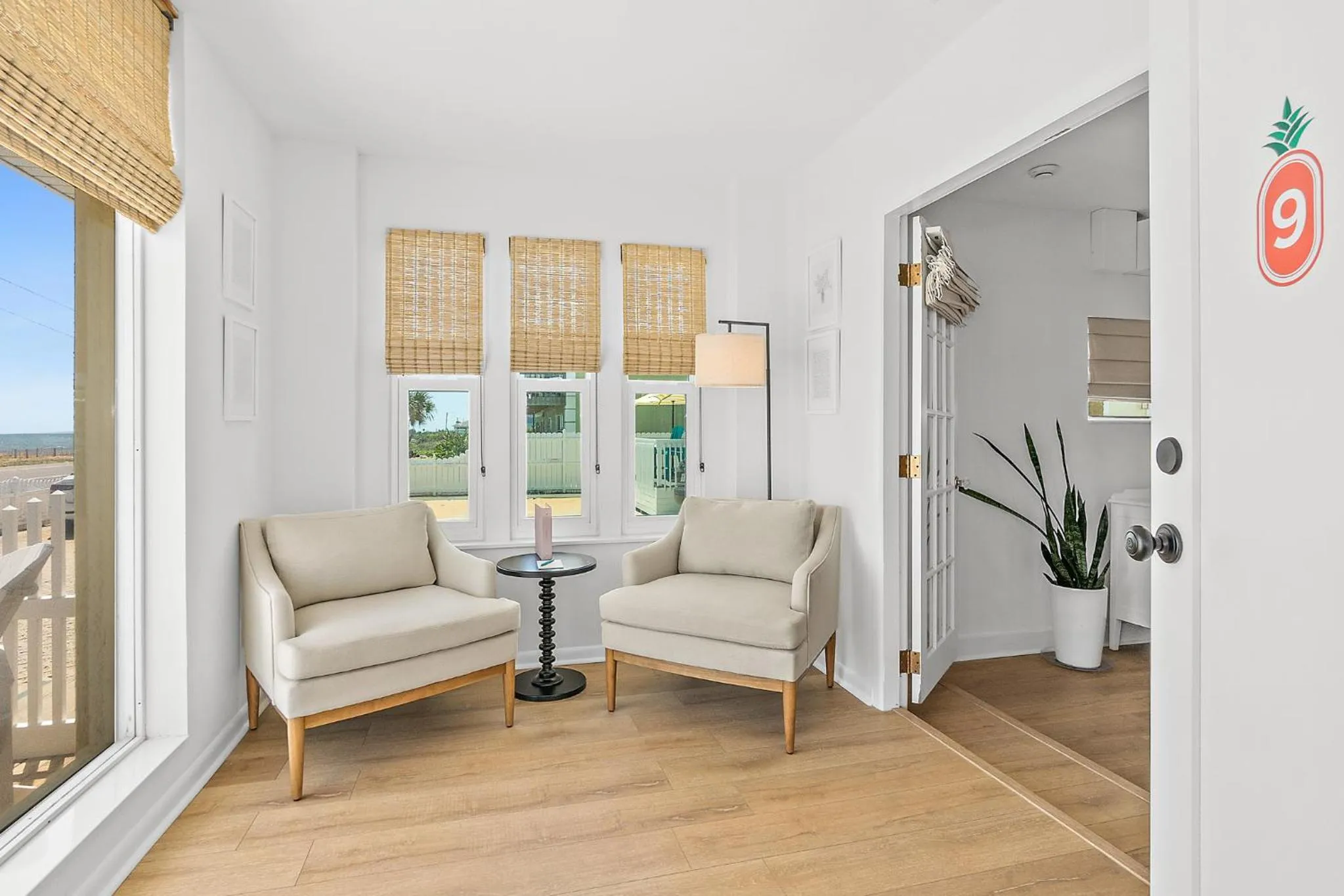 Seating area in Island Cottage Inn