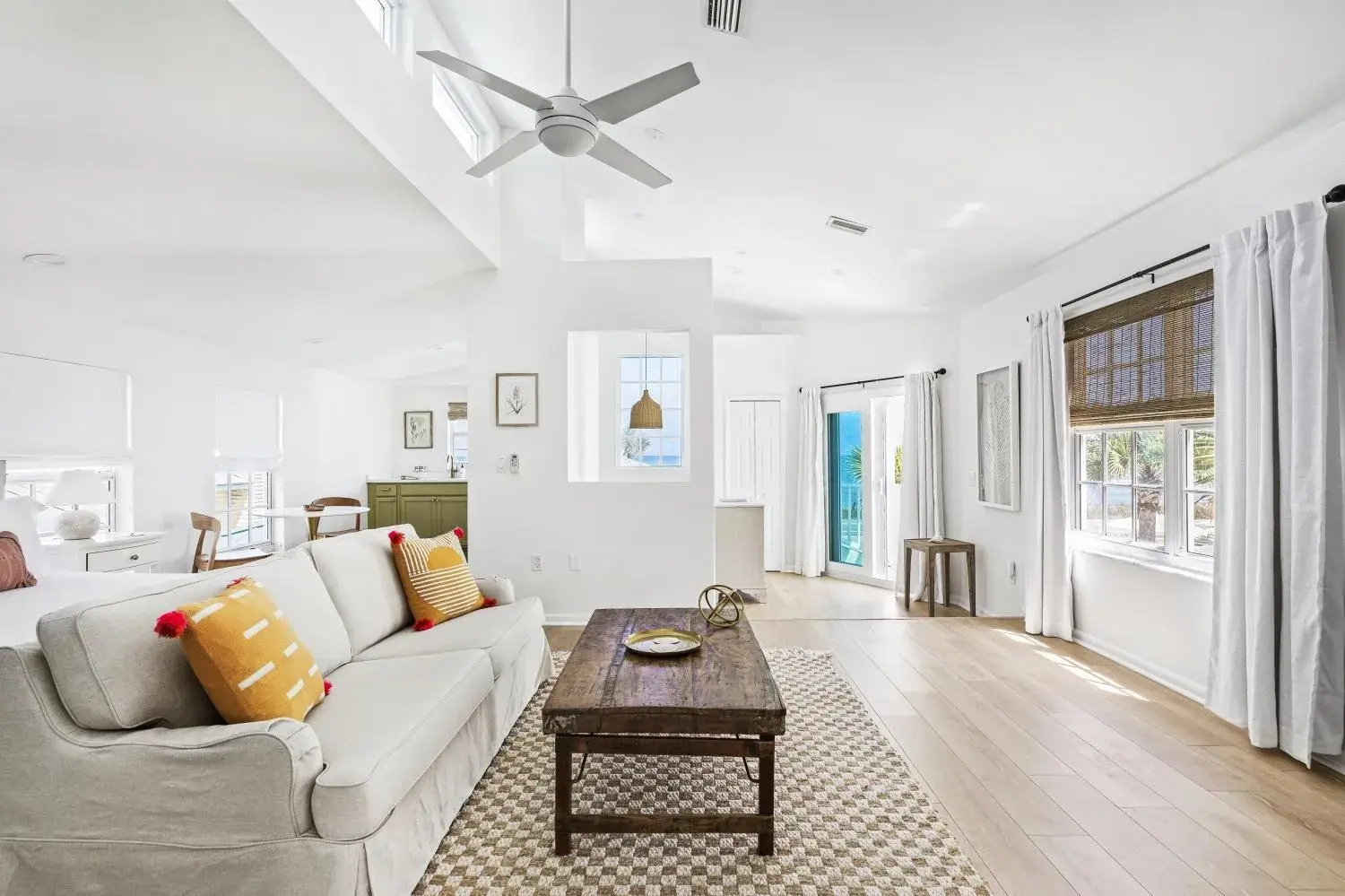 Suite - single occupancy in Island Cottage Inn Suite - single occupancy in Island Cottage Inn