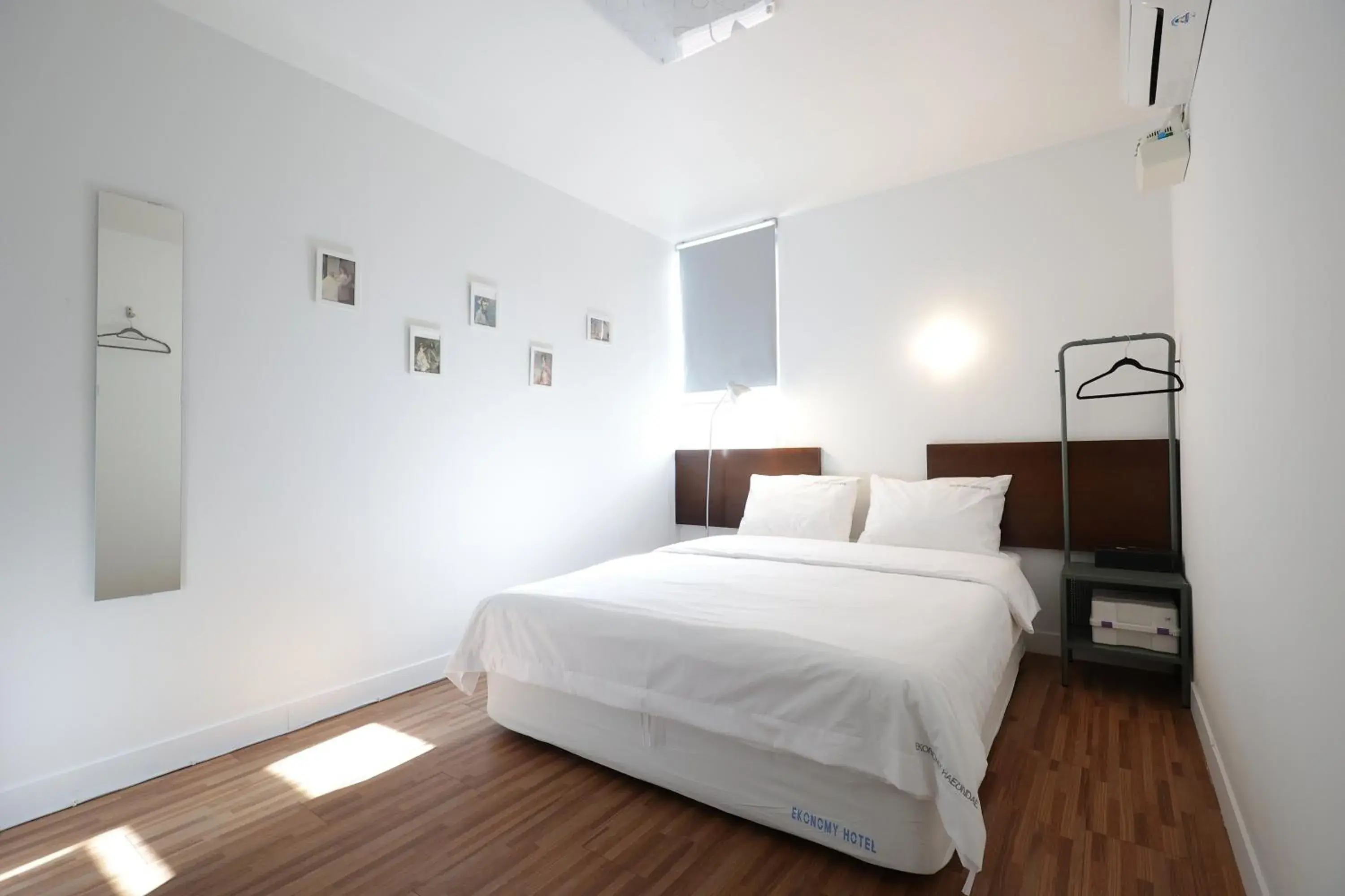 Deluxe Double Room in Ekonomy Haeundae Hostel Deluxe Double Room in Ekonomy Haeundae Hostel