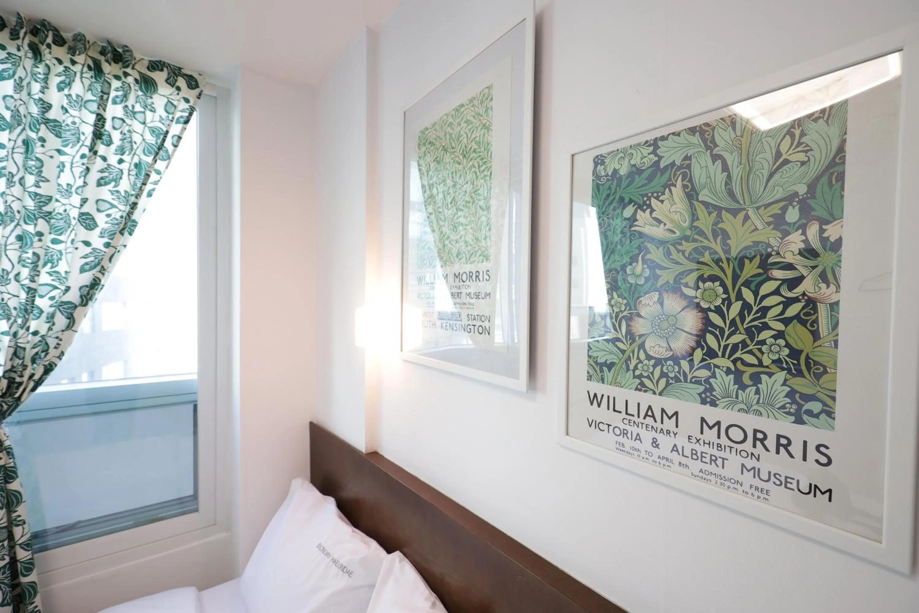 Property building, Bed in Ekonomy Haeundae Hostel