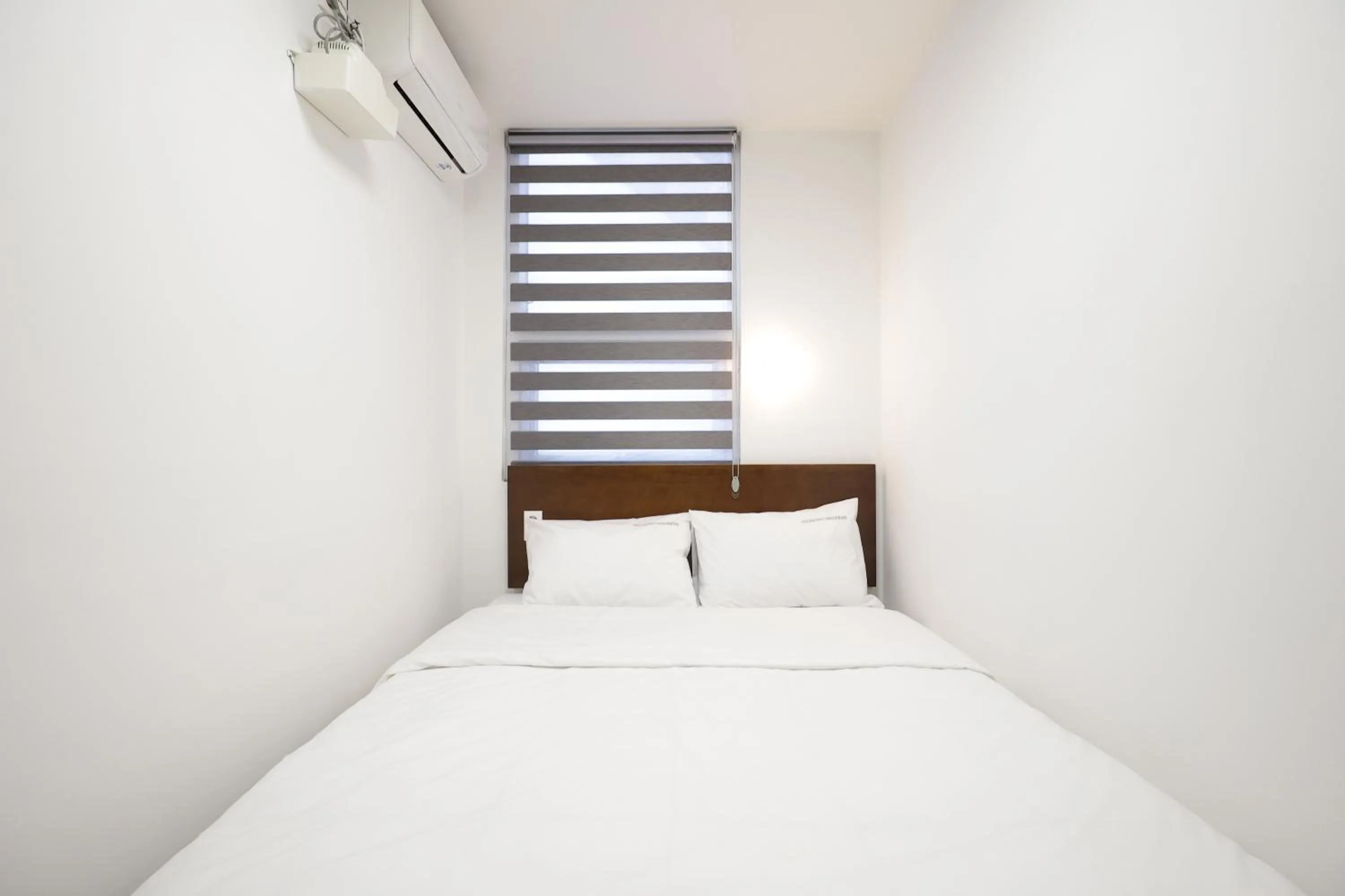 Bedroom, Bed in Ekonomy Haeundae Hostel