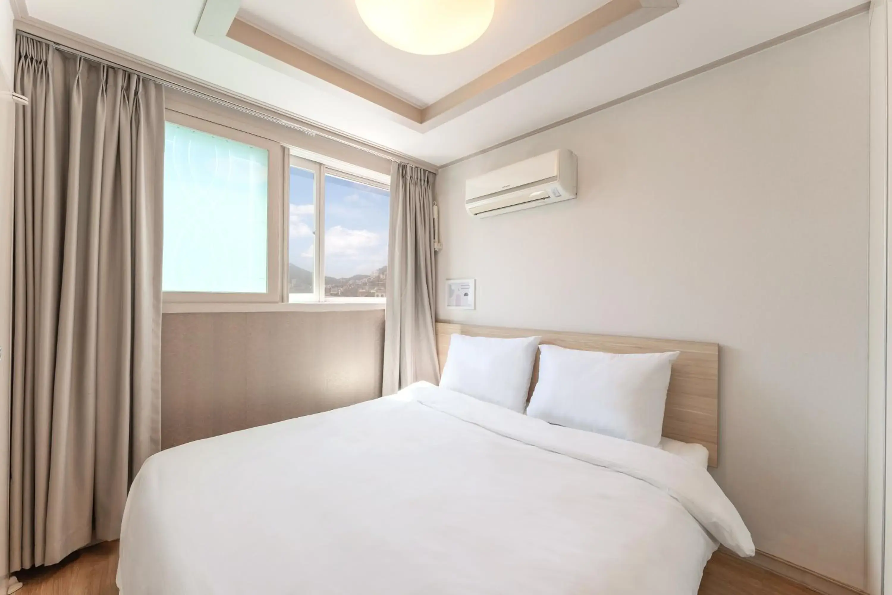 Economy Double Room in Staywell Hotel Economy Double Room in Staywell Hotel