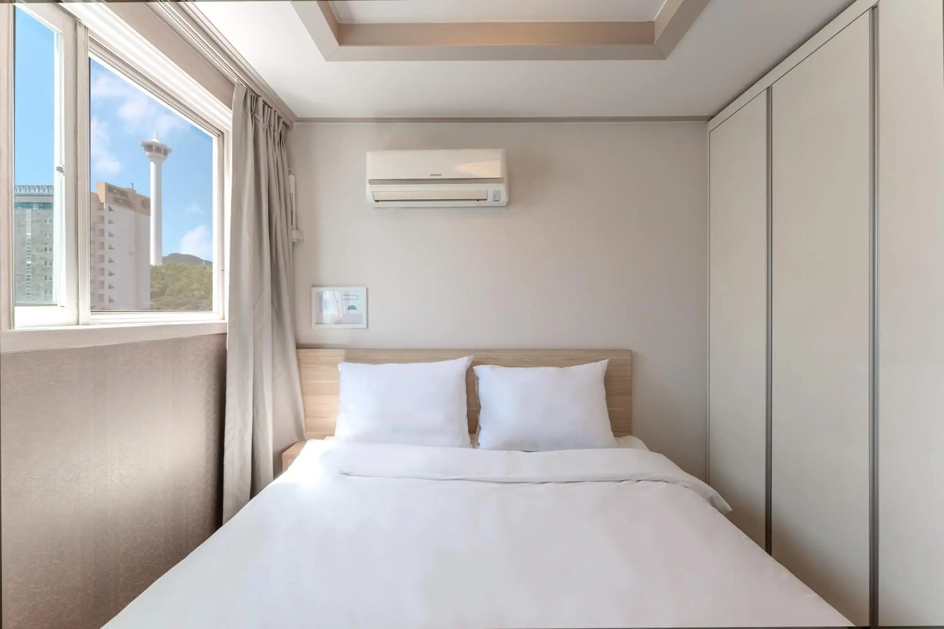 Standard Double Room in Staywell Hotel Standard Double Room in Staywell Hotel