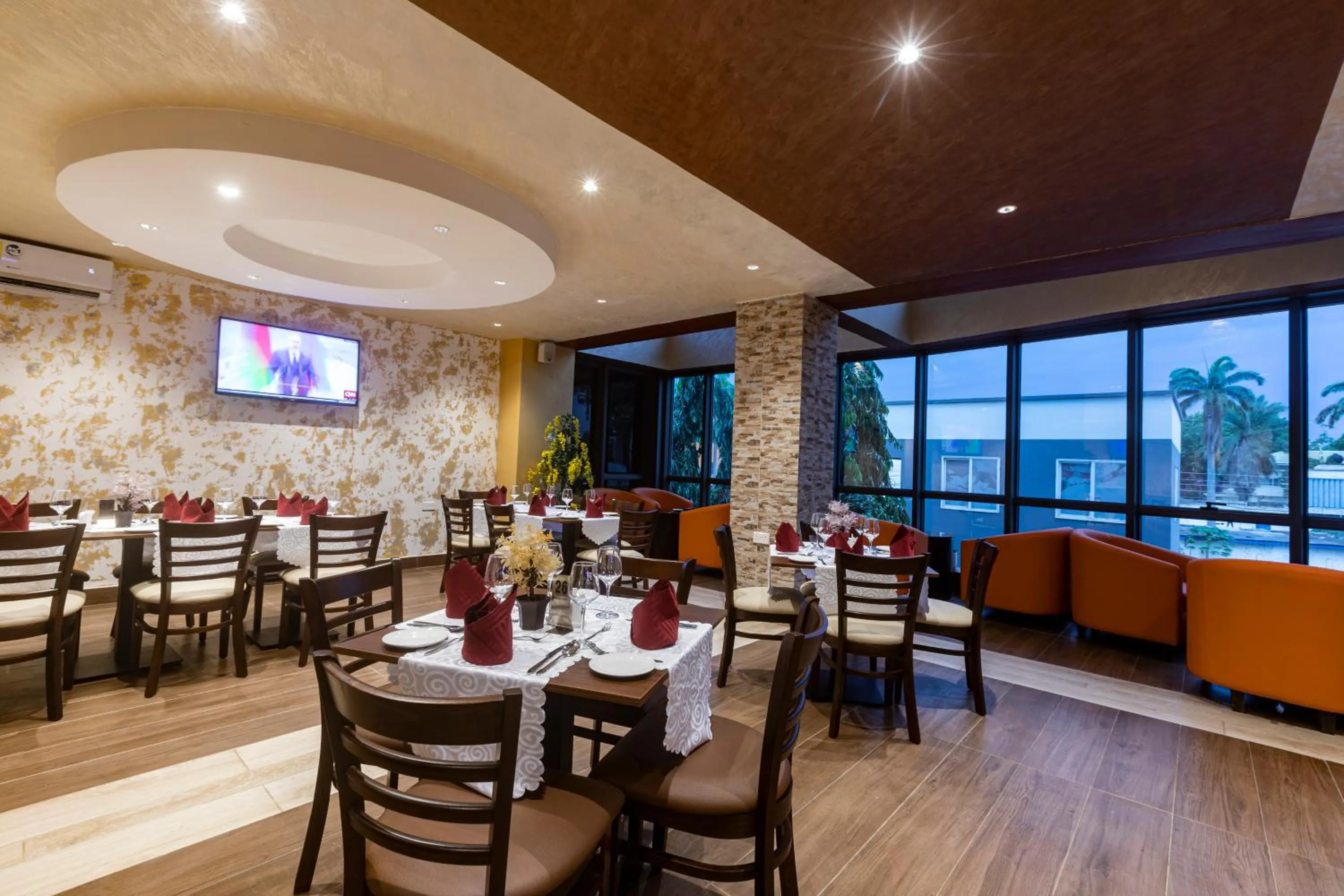 Restaurant/places to eat in Airport View Hotel