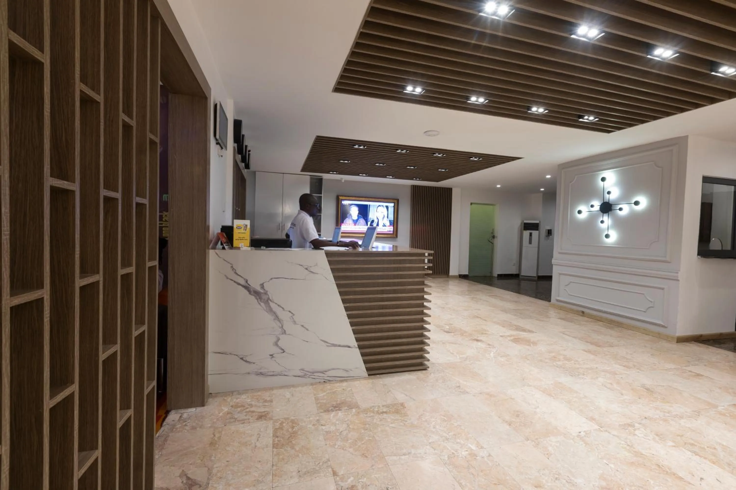 Lobby or reception in Airport View Hotel