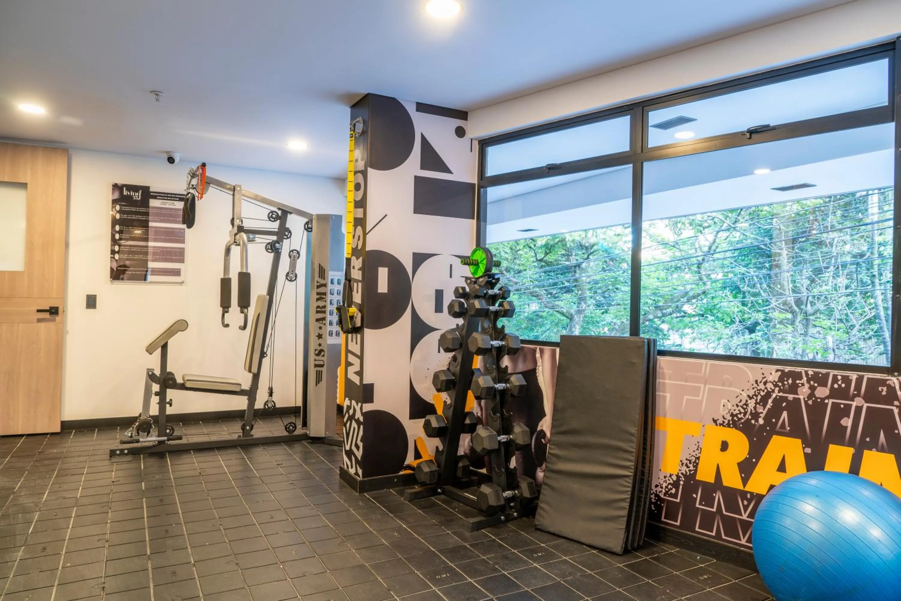 Fitness centre/facilities in Hotel Living 35 Suites