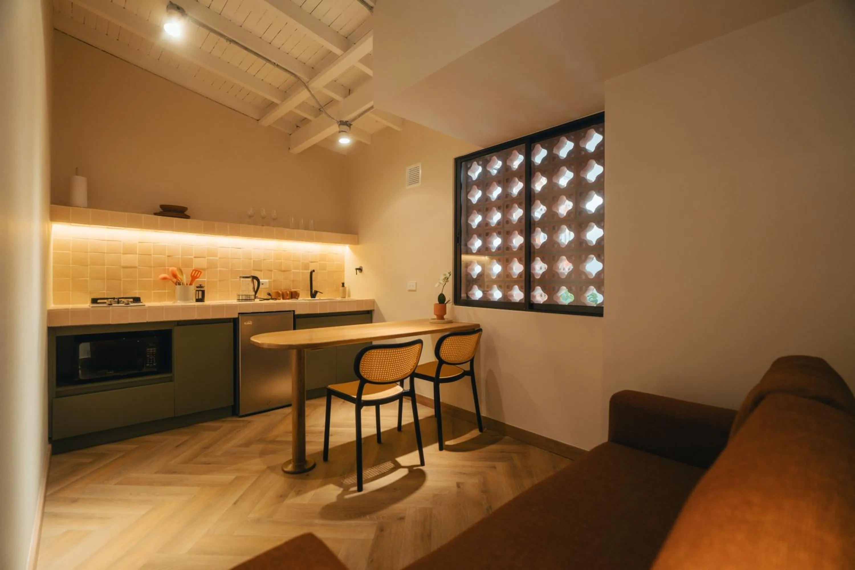 Kitchen or kitchenette in Hotel Boutique Roomzz Laureles