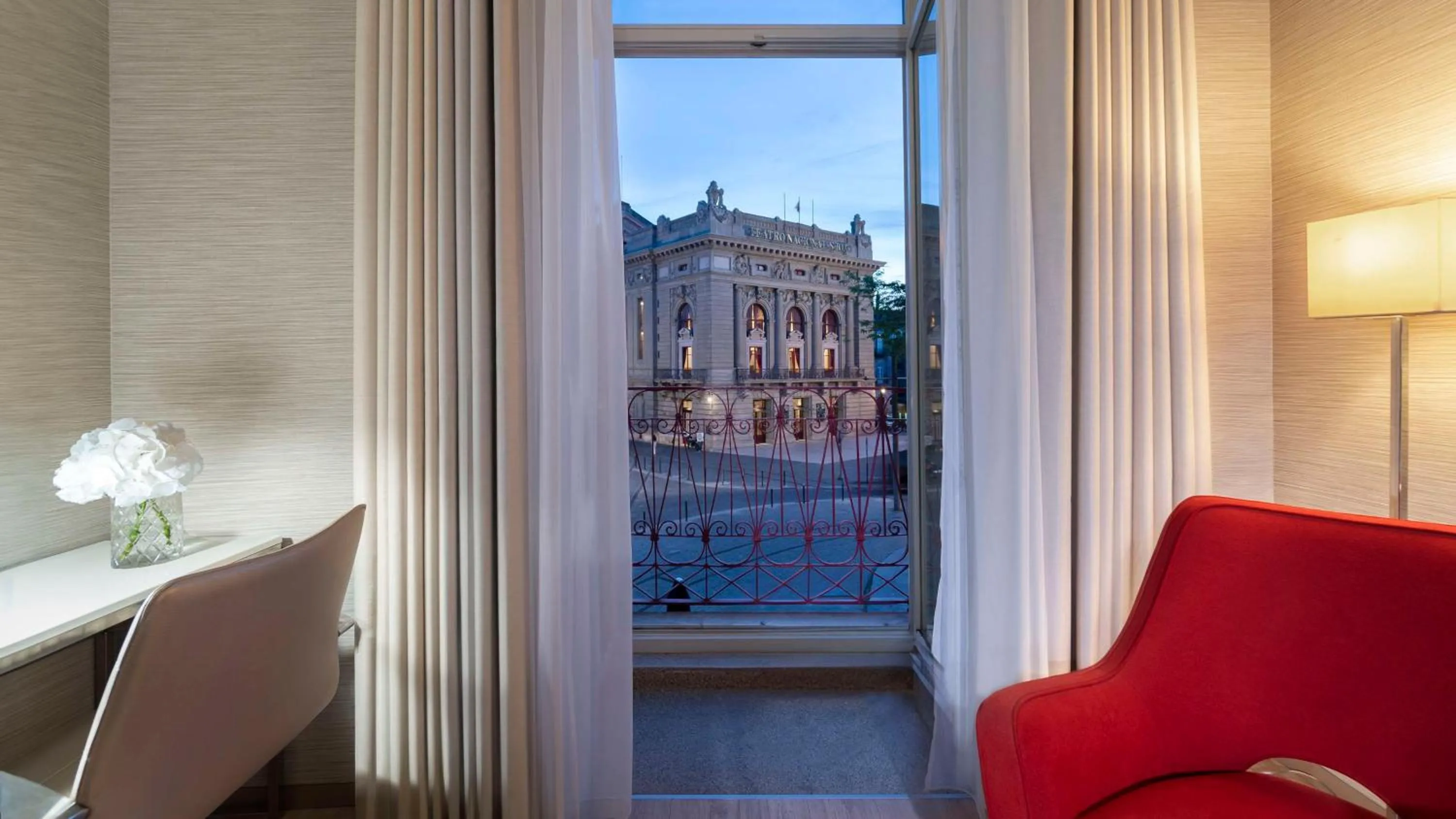 Bedroom in NH Collection Porto Batalha