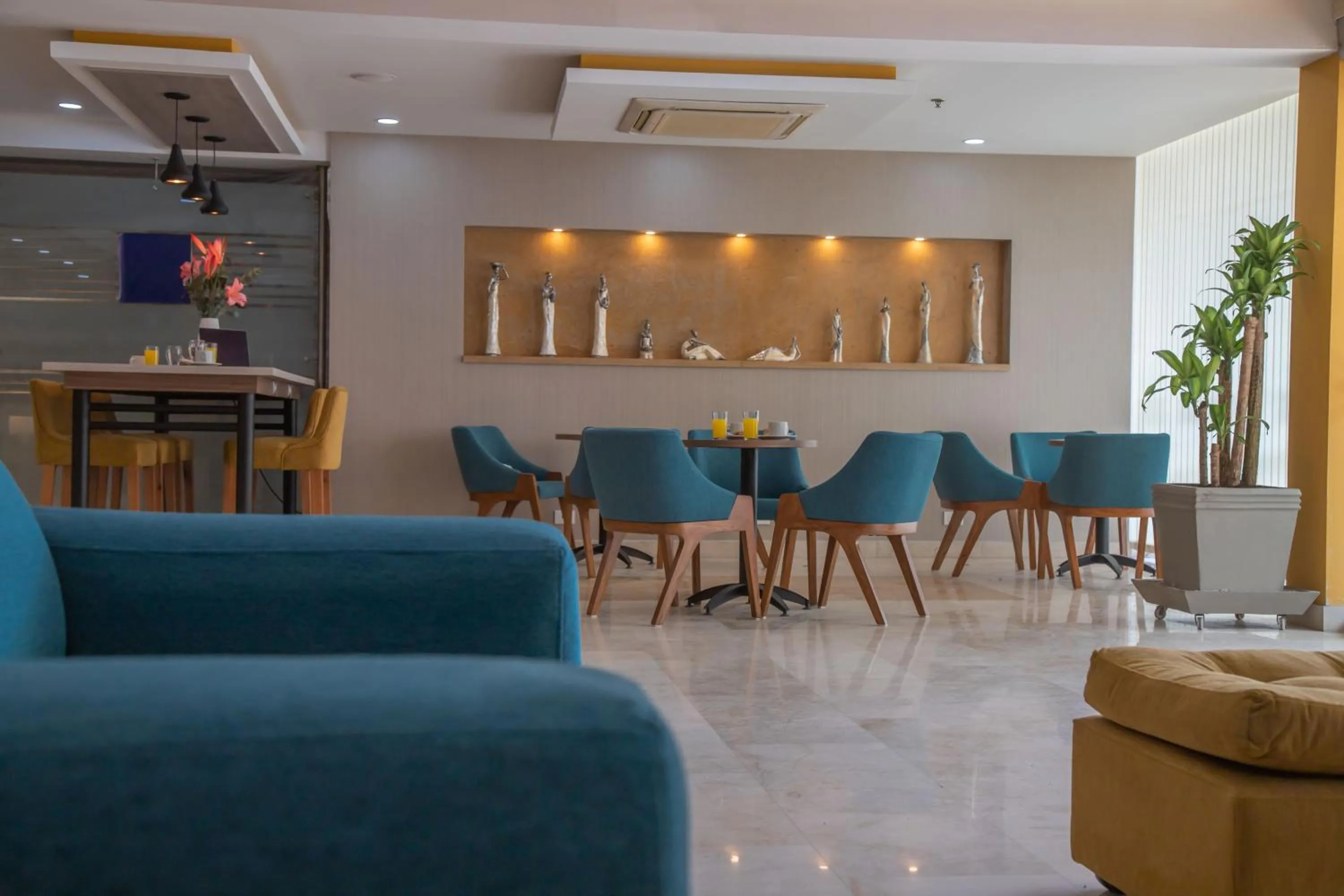 Seating area in Hotel Estancia Chipichape Cali