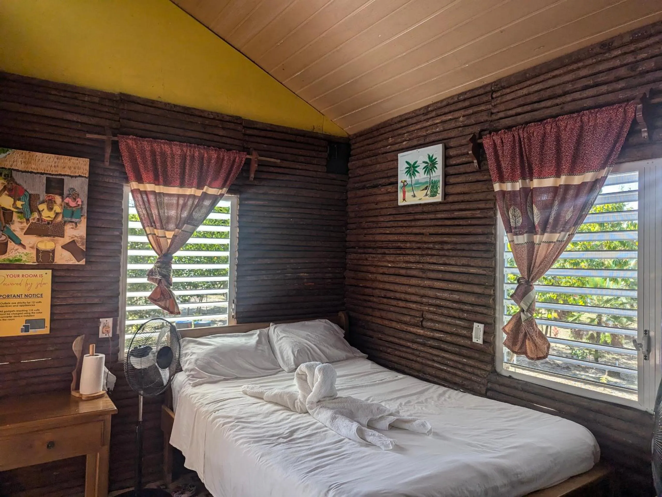 Bed in Palmento Grove Garifuna Eco-Cultural & Healing Institute