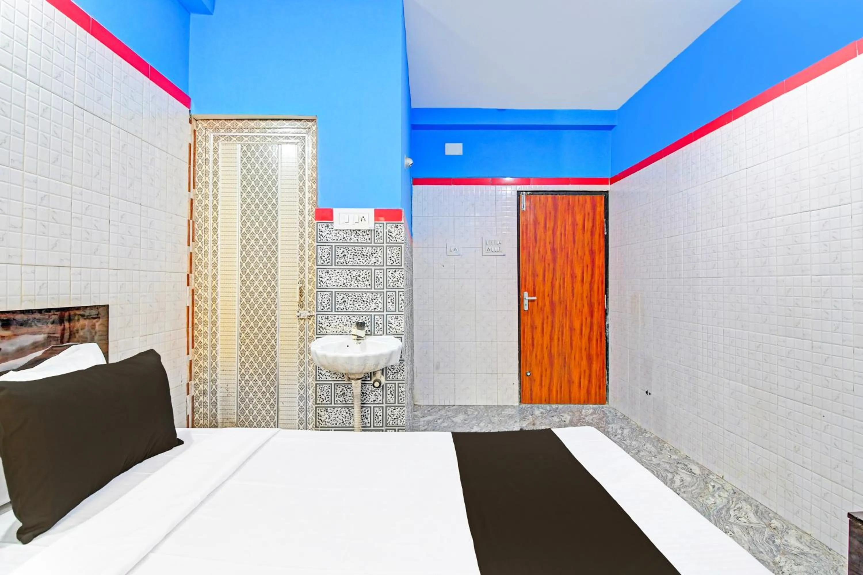 Bedroom, Bed in Hotel O New Cuttack Guest House