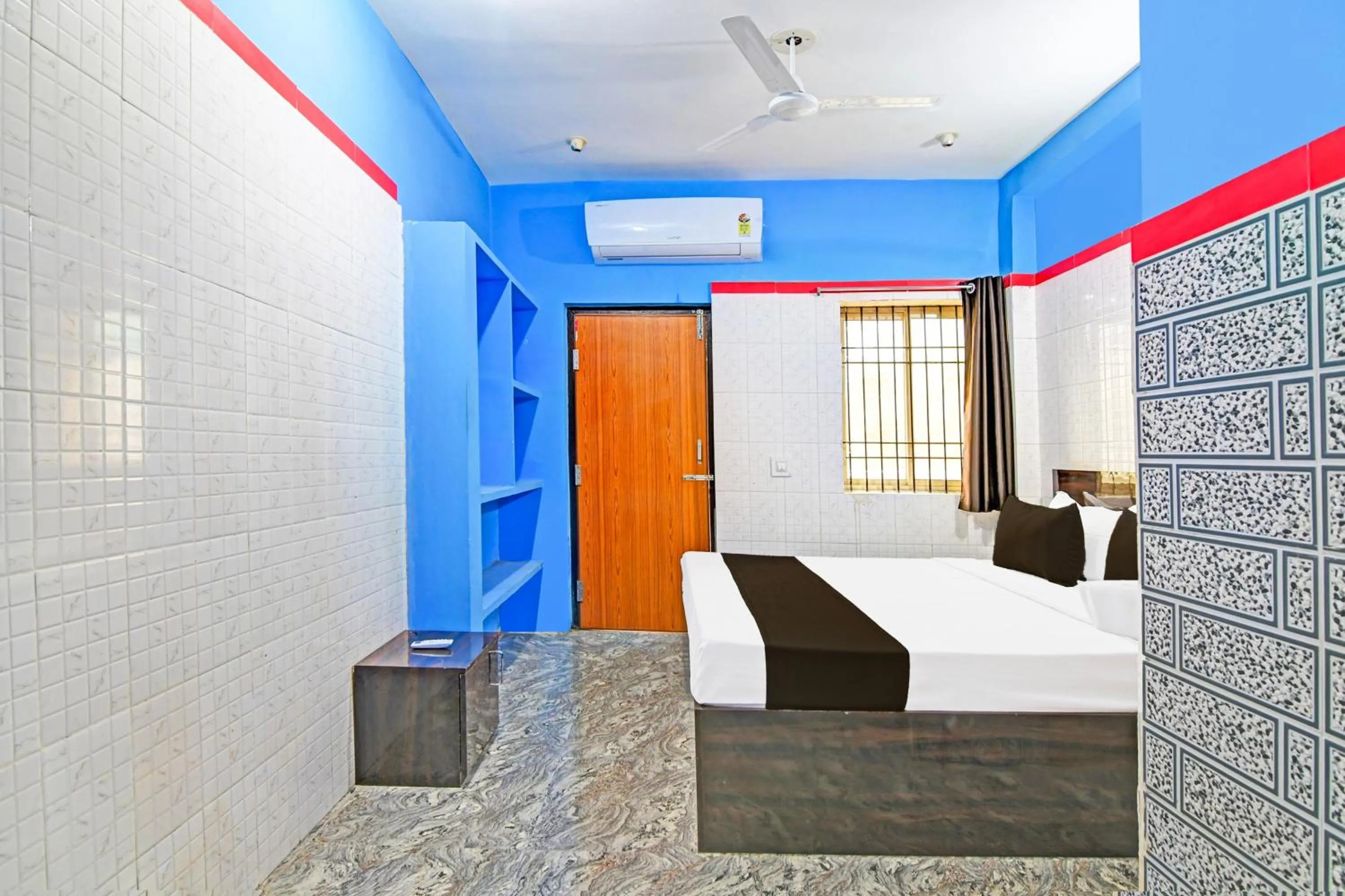 Bedroom, Bed in Hotel O New Cuttack Guest House