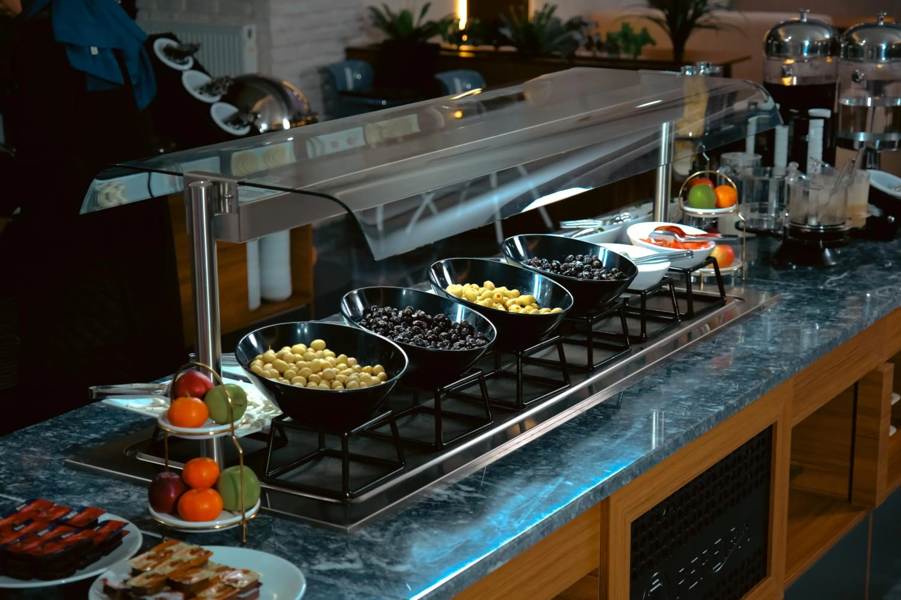 Buffet breakfast in Pereira Samsun