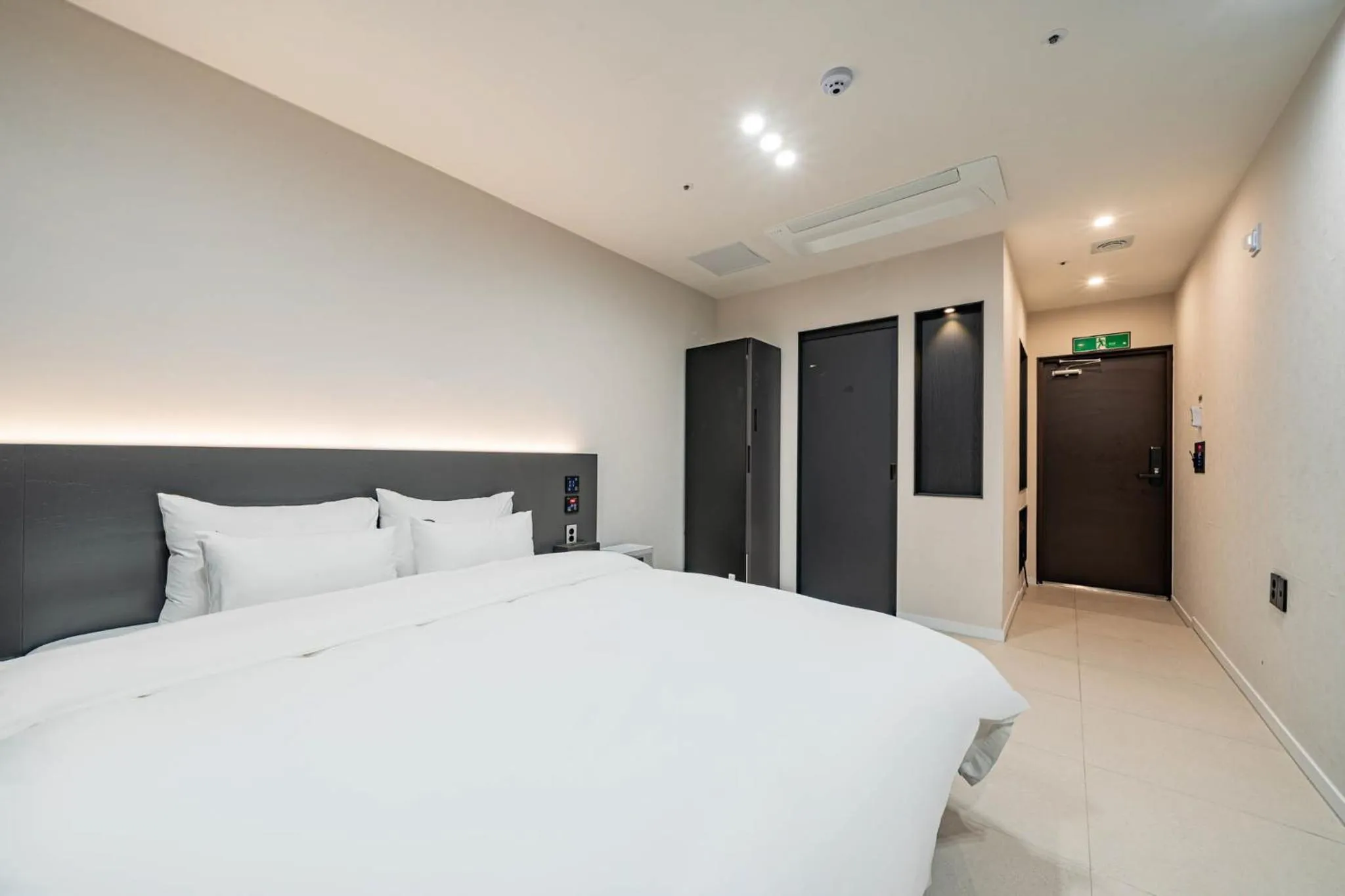 Bed in Mokpo Brown Dot Hotel Namak