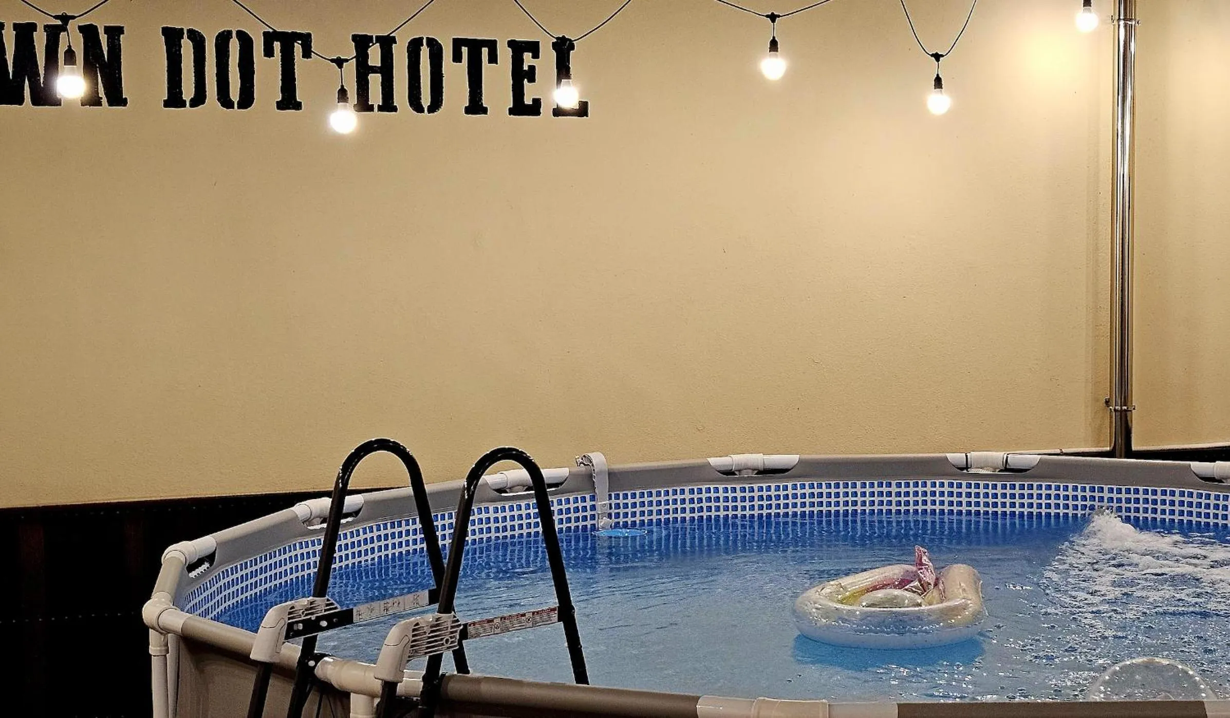 Swimming pool in Mokpo Brown Dot Hotel Namak