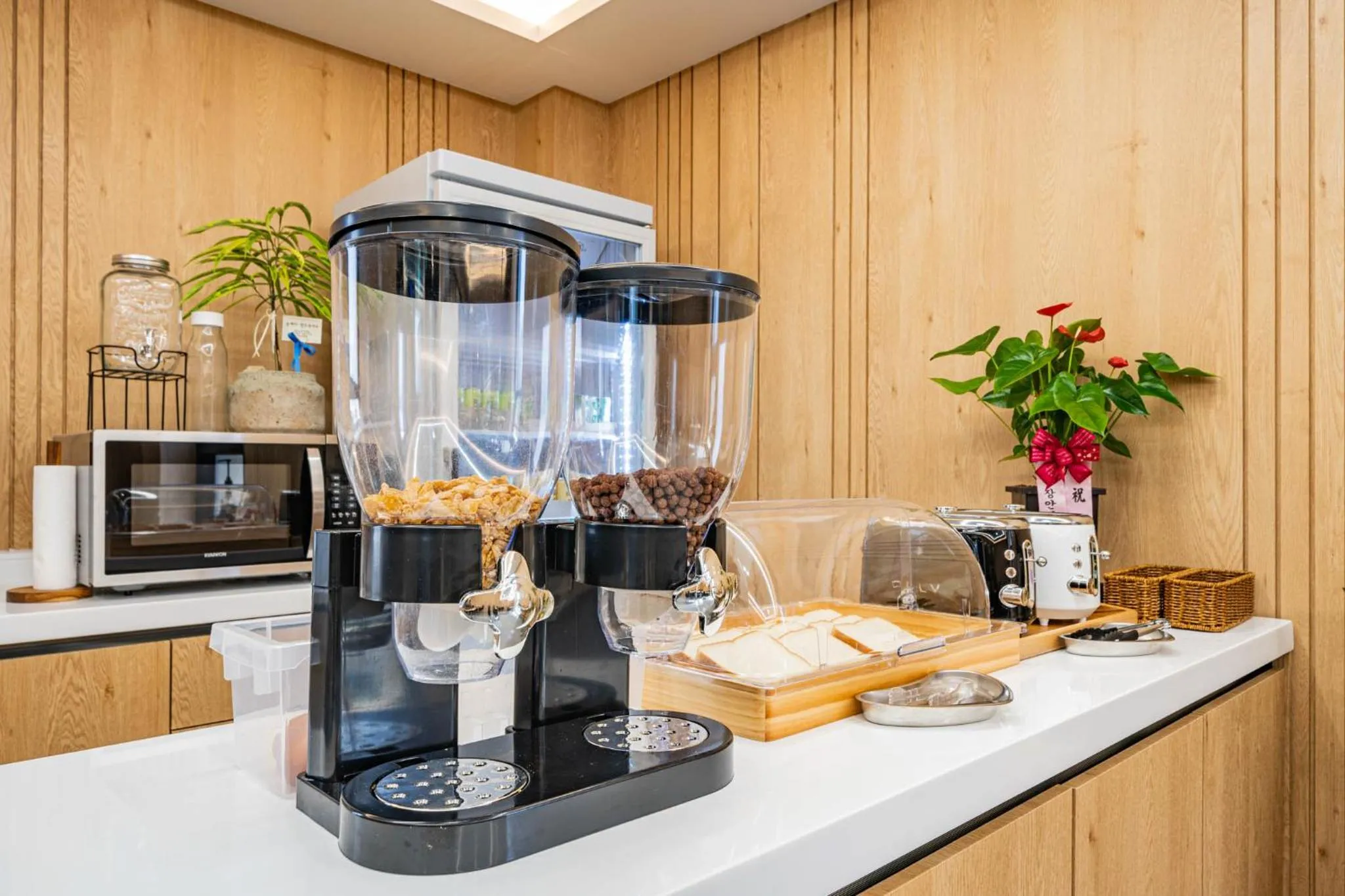 Lounge or bar in Mokpo Brown Dot Hotel Namak