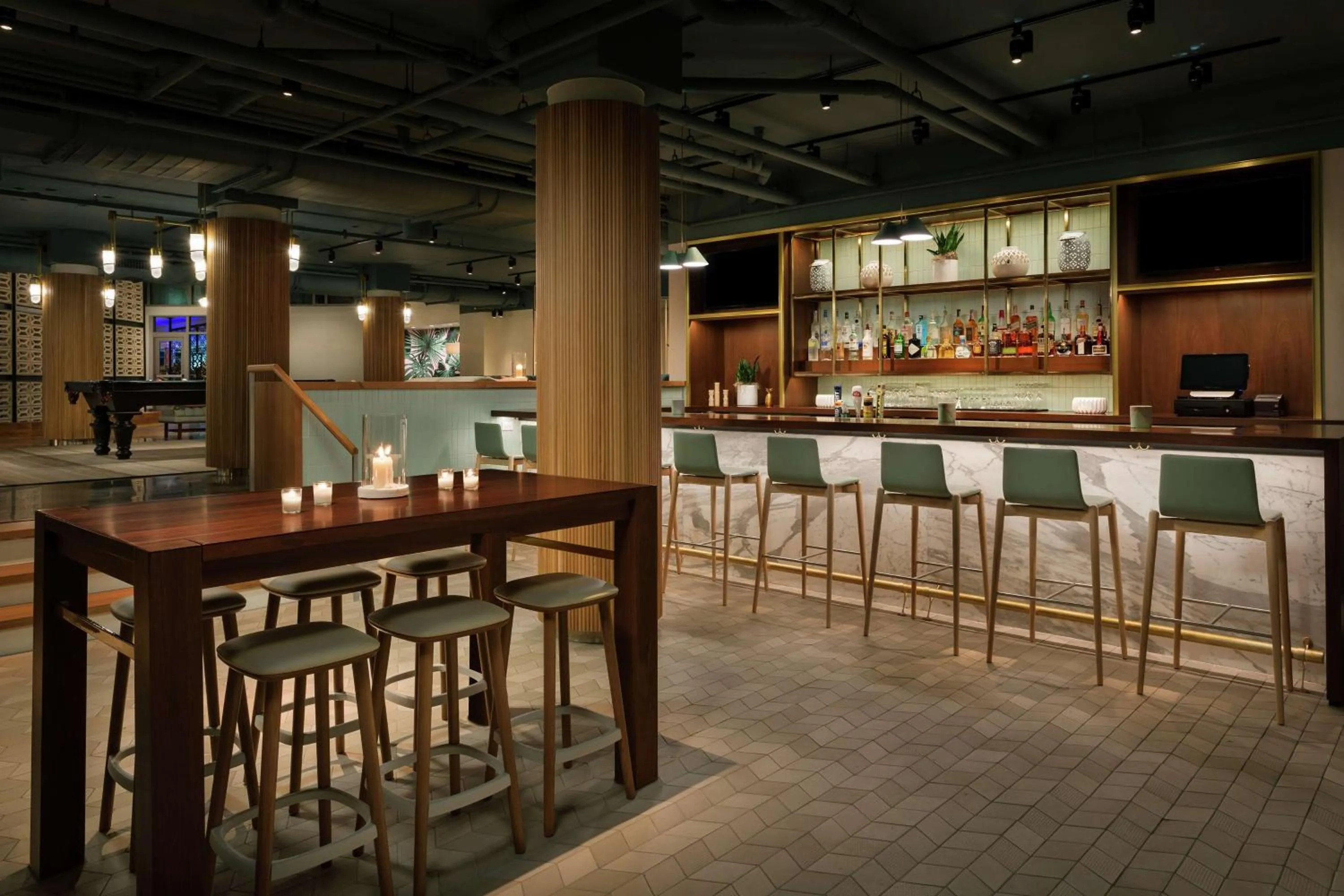 Lounge or bar in The Gates Hotel South Beach