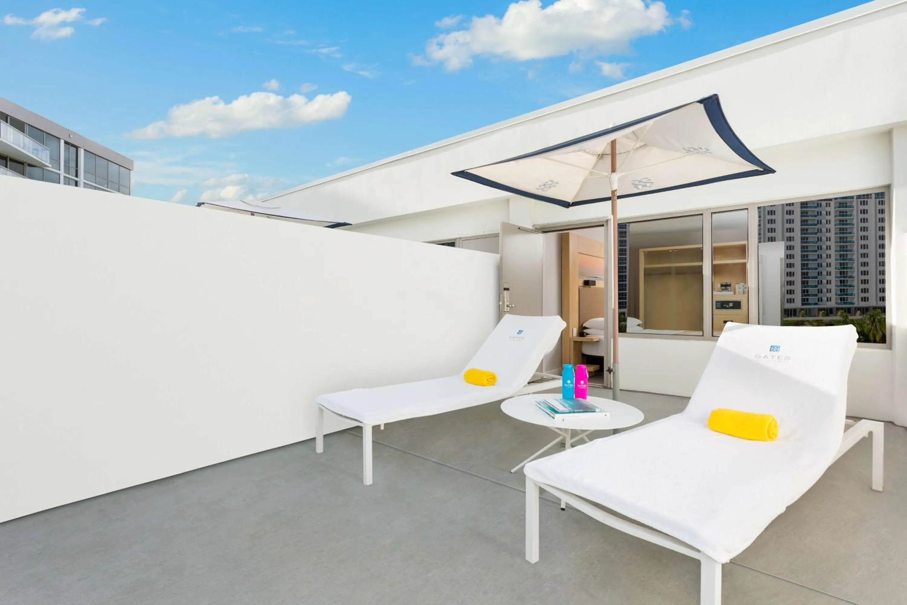 Living room in The Gates Hotel South Beach