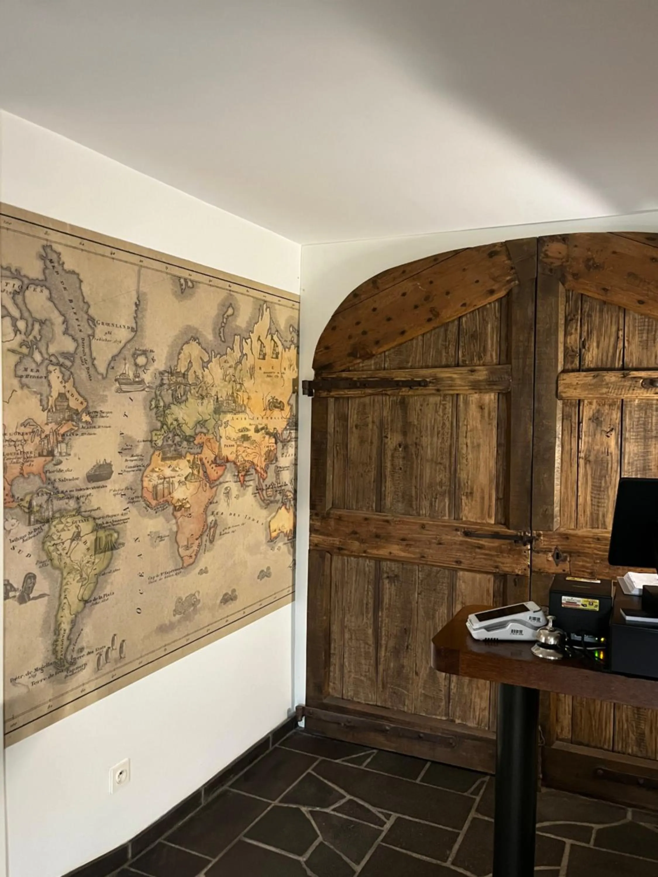 Lobby or reception in la Cour Carrée