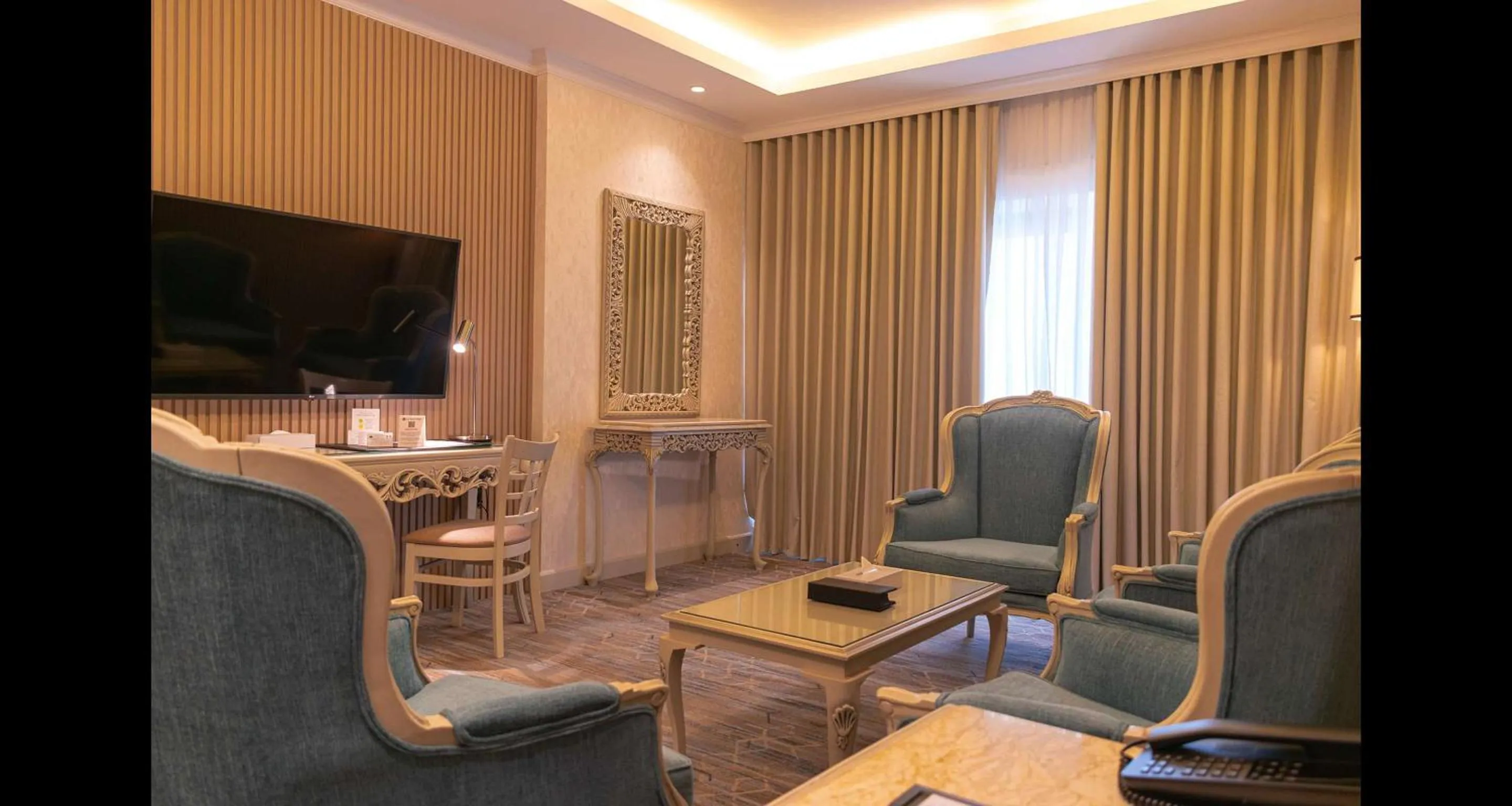 Property building in Best Western Plus Jeddah Hotel Madinah Road