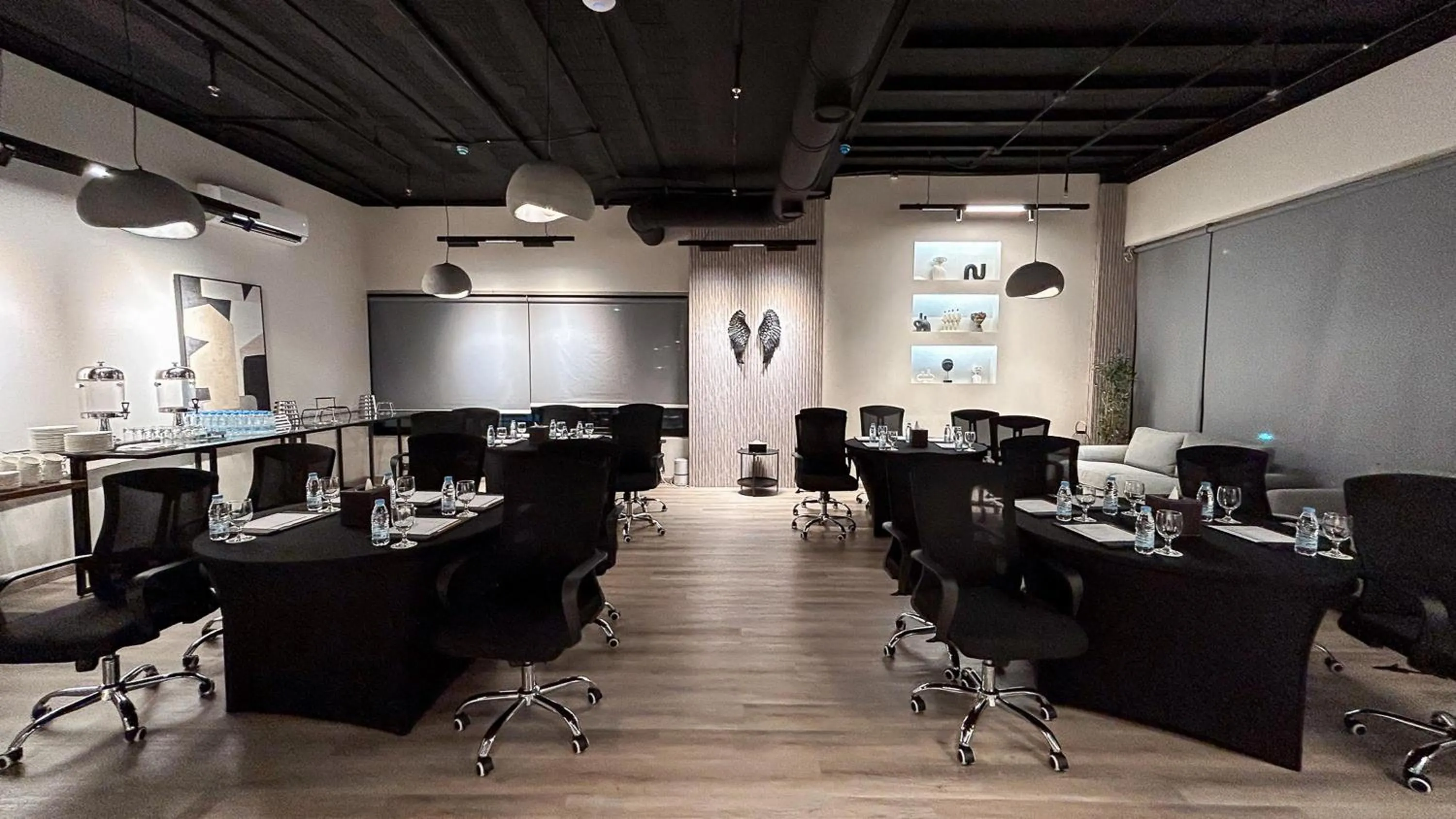 Meeting/conference room in Best Western Plus Jeddah Hotel Madinah Road