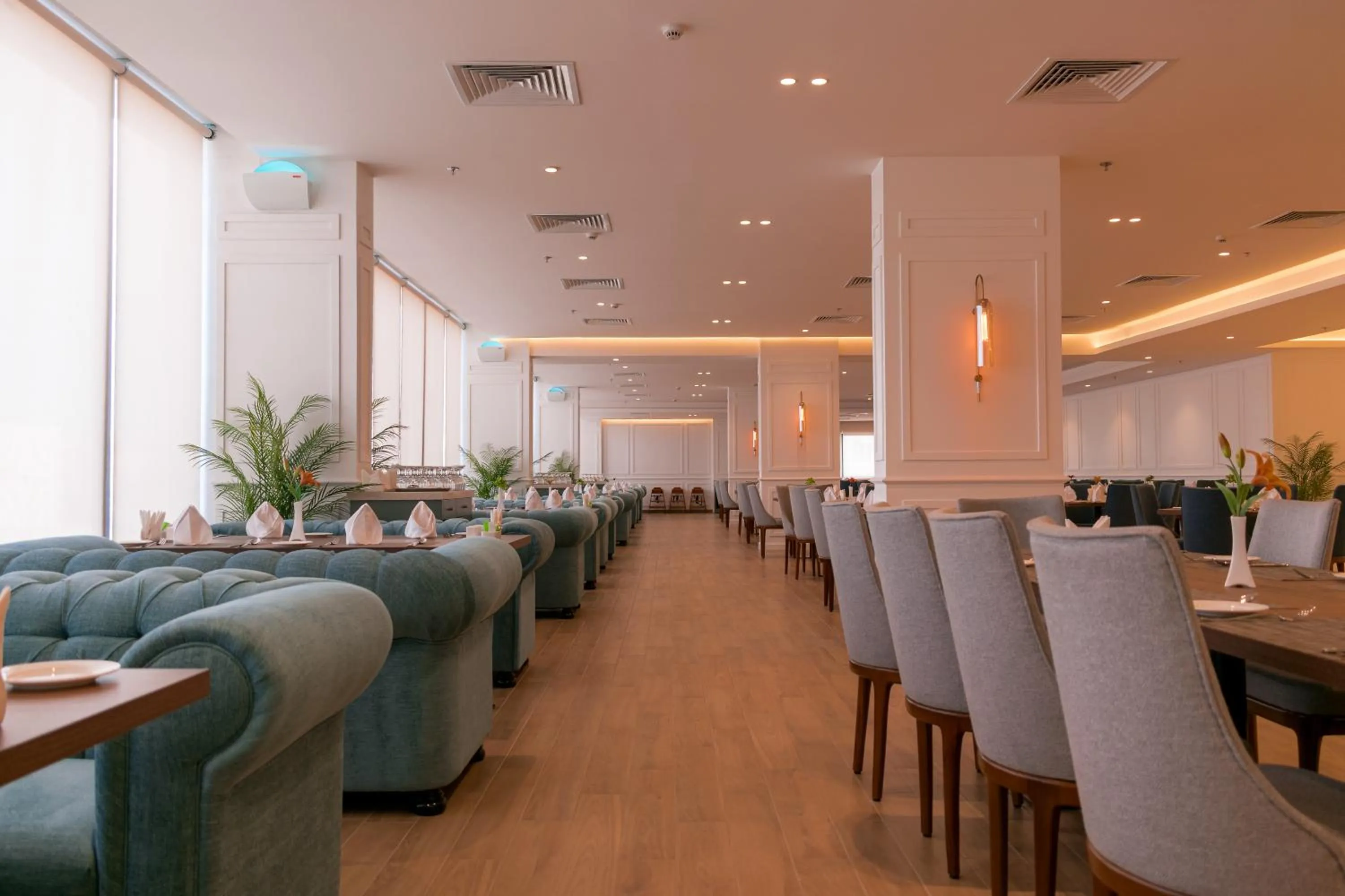 Property building in Best Western Plus Jeddah Hotel Madinah Road