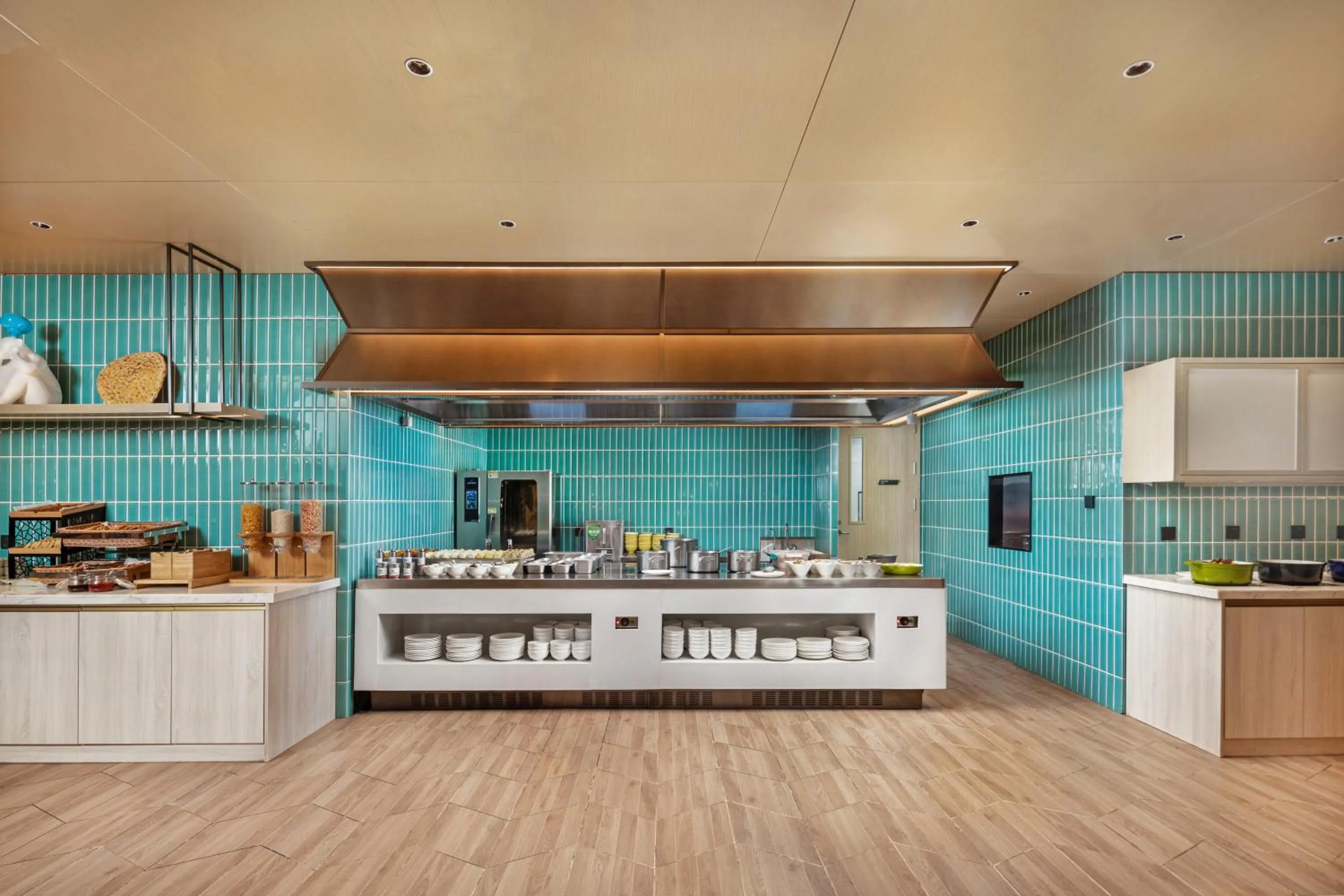 Kitchen or kitchenette in Home2 by Hilton Xinjiang Kuche