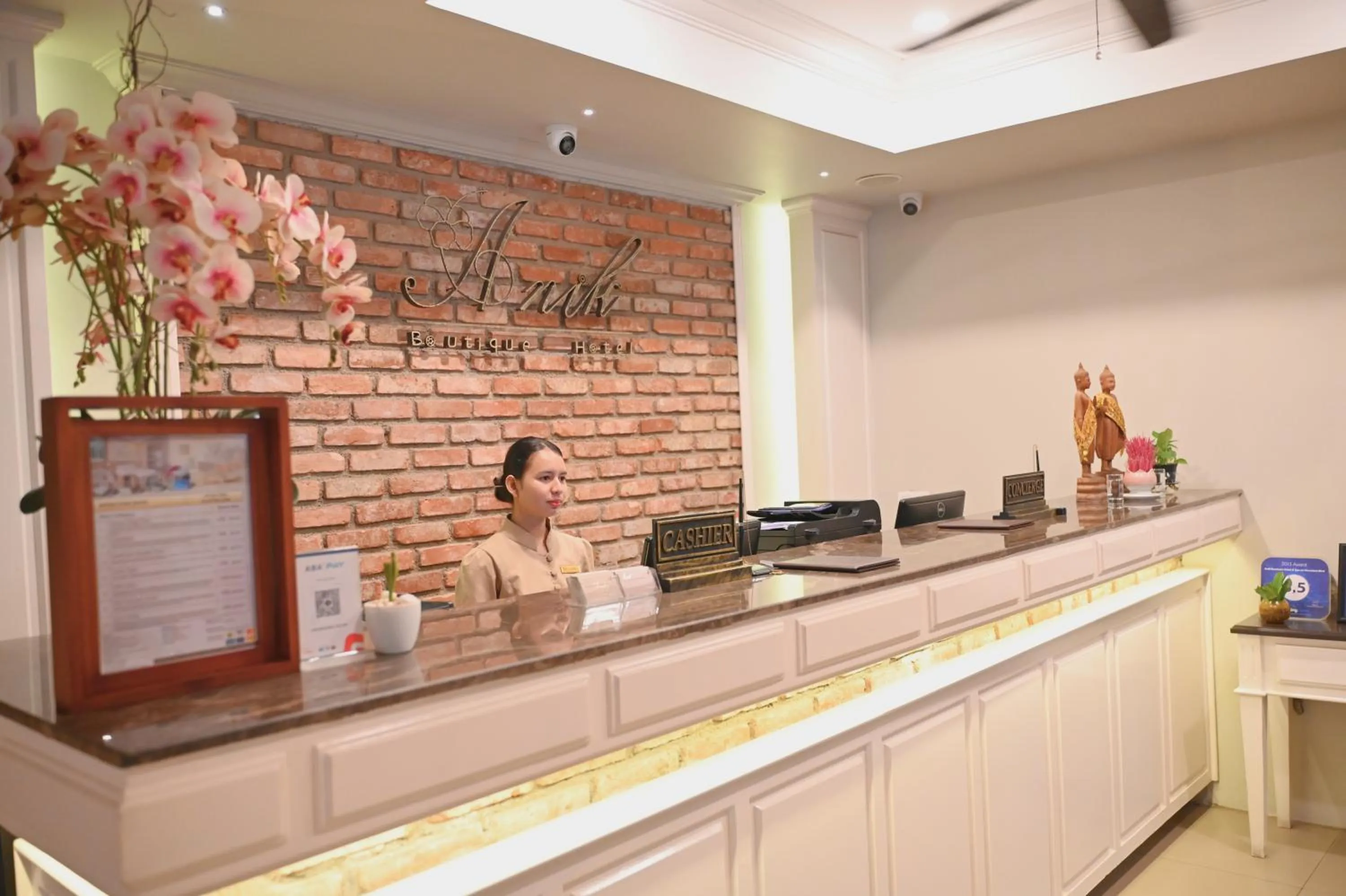 Staff in Anik Boutique Hotel & Spa on Norodom Blvd