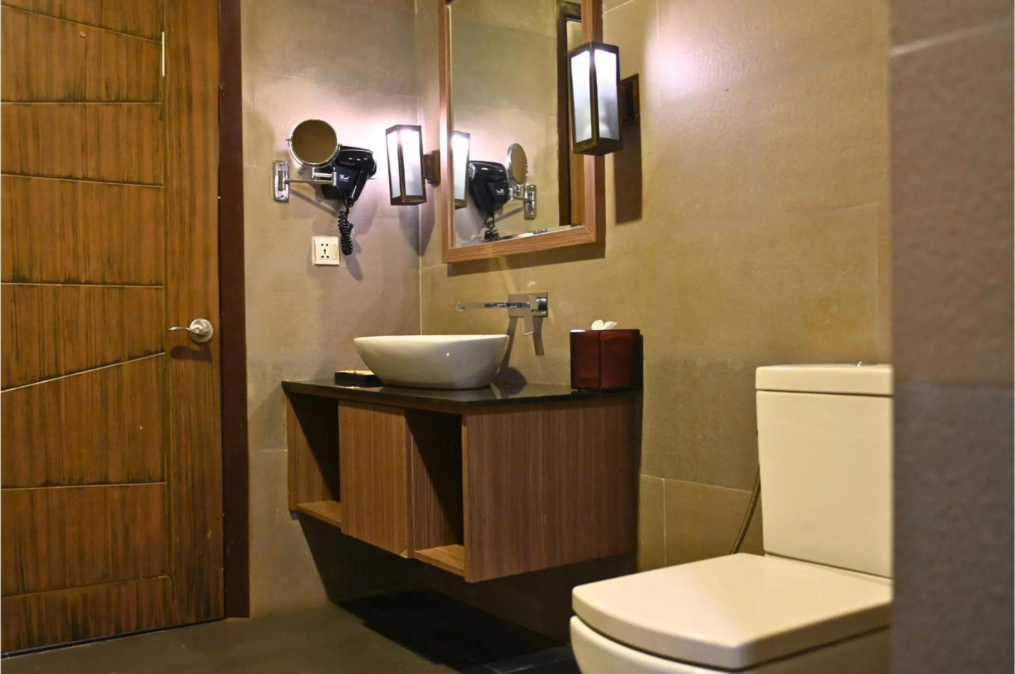 Toilet in Anik Boutique Hotel & Spa on Norodom Blvd