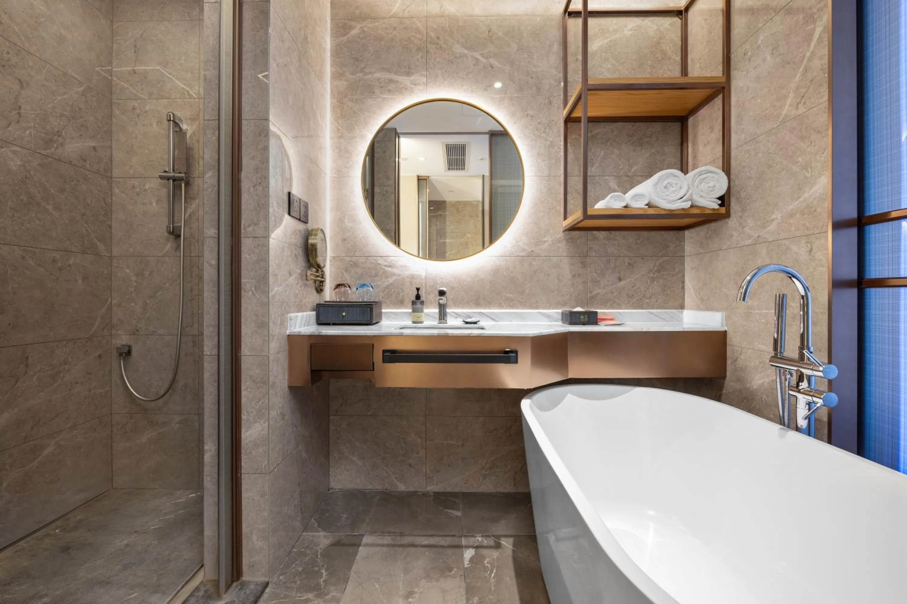 Bath in Jingli Hotel - Beijing New National Exhibition Capital Airport