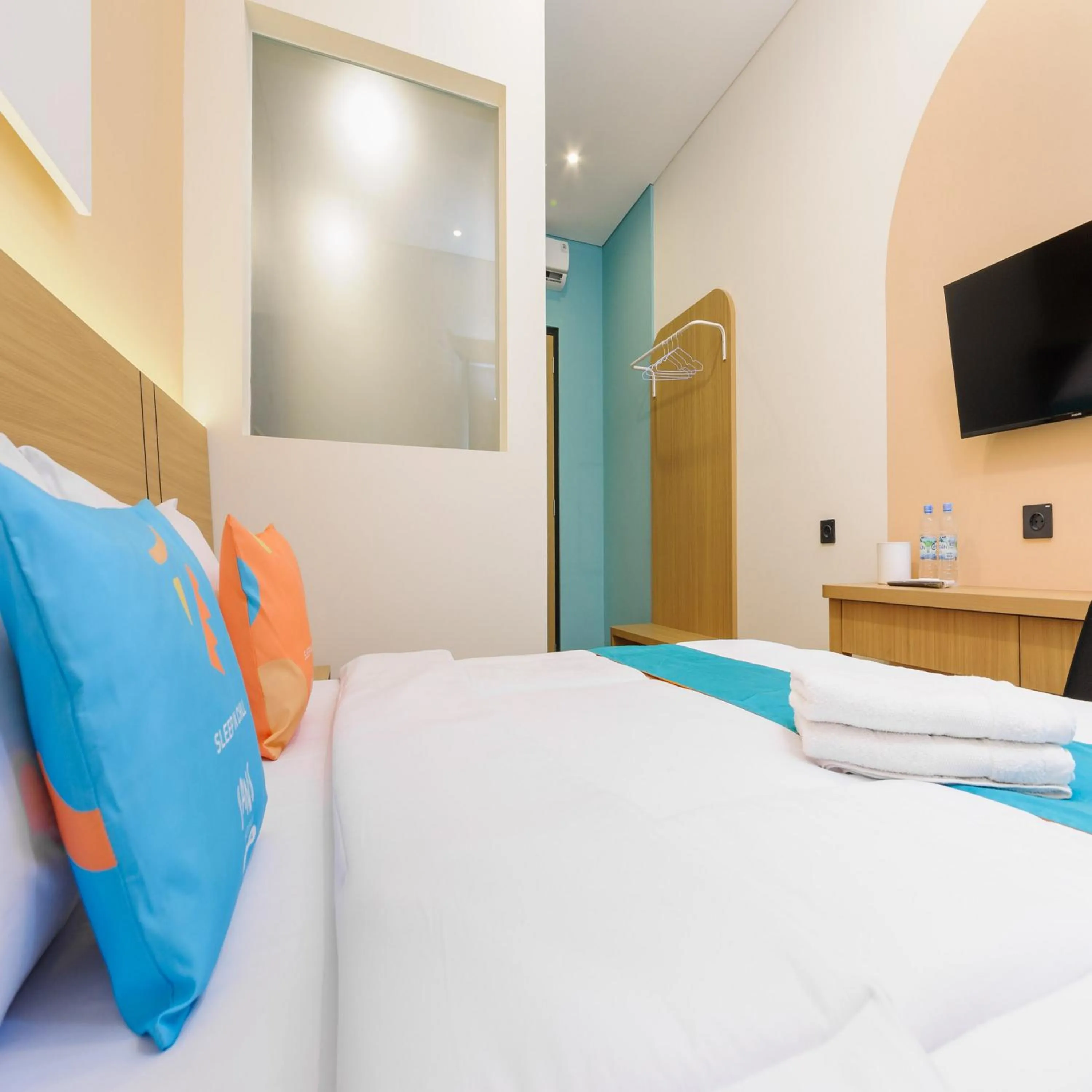 Bedroom, Bed in Sans Hotel Kedoya