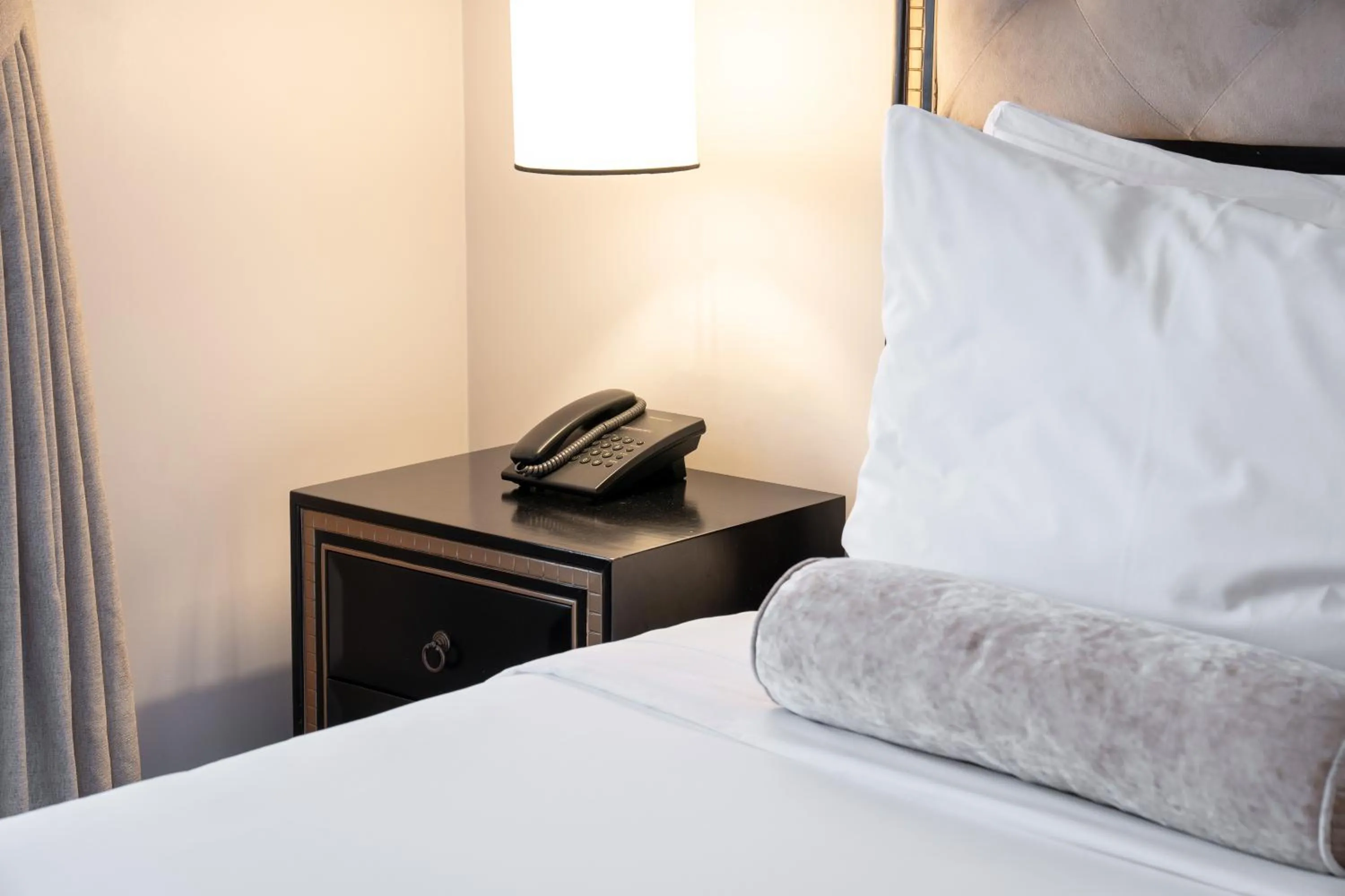 Bed in Sarai and Wander Resort