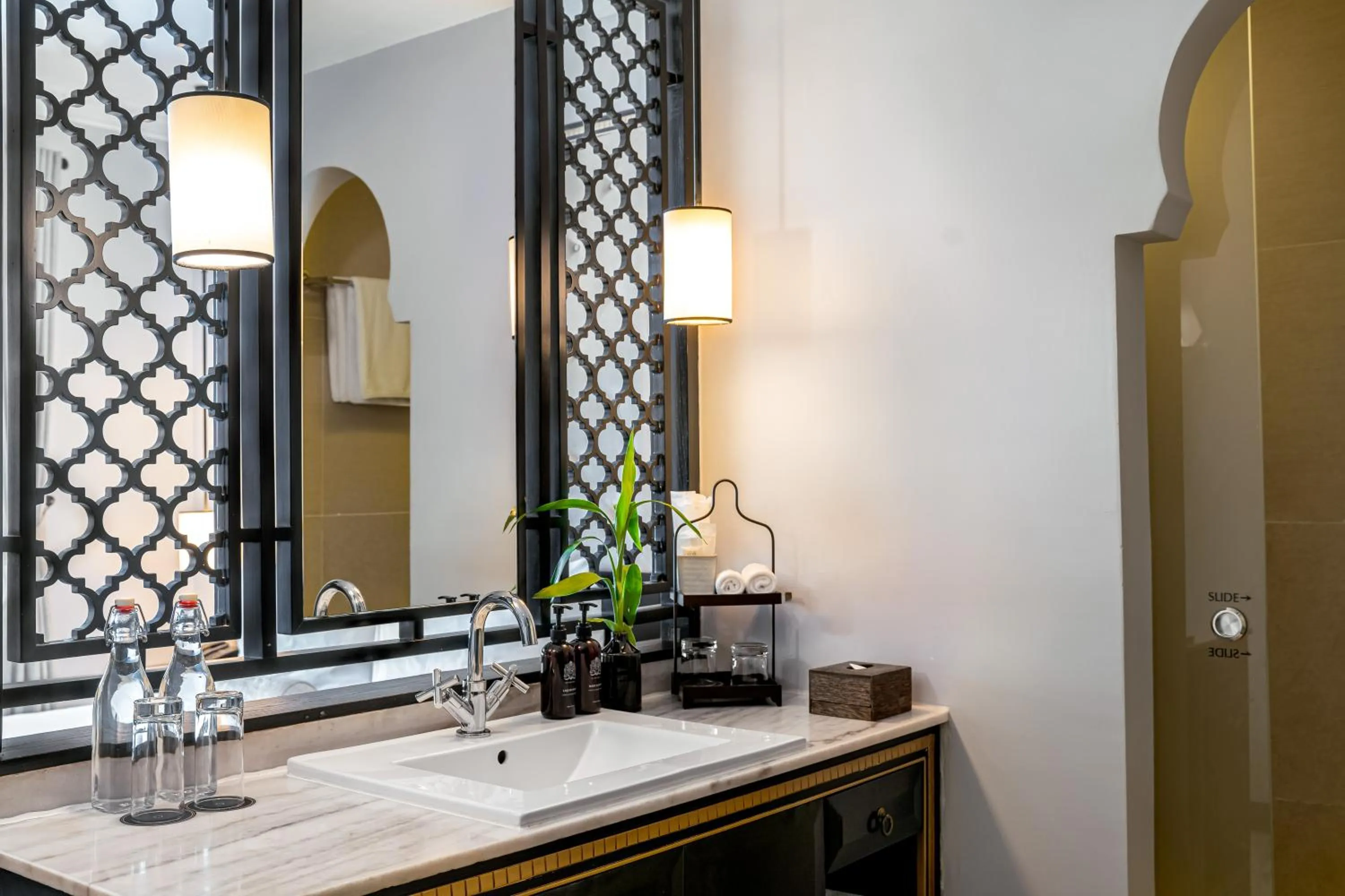 Shower in Sarai and Wander Resort