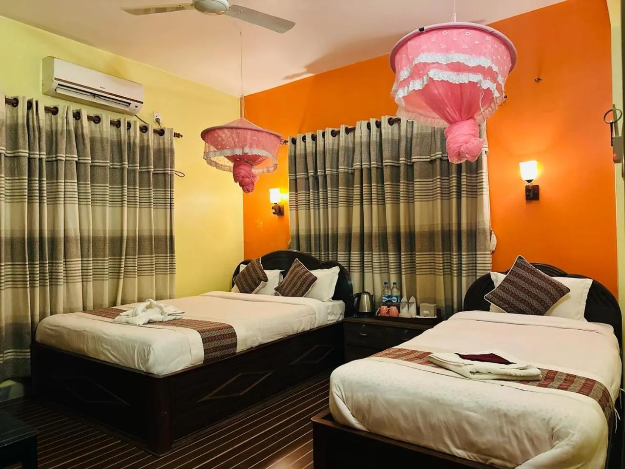 Bedroom, Bed in Sweet Home