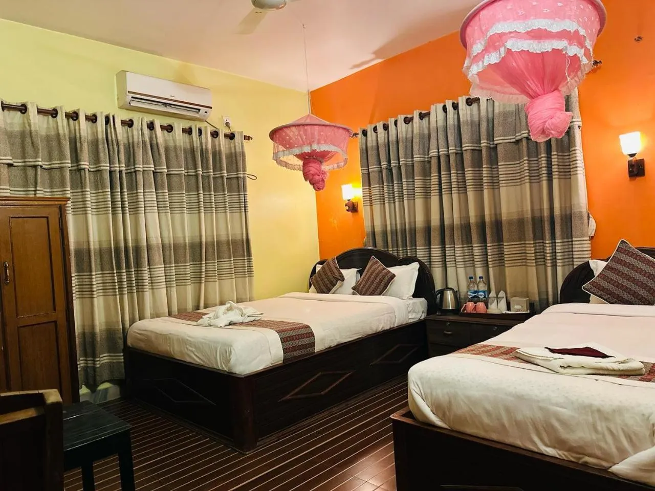 Bedroom, Bed in Sweet Home