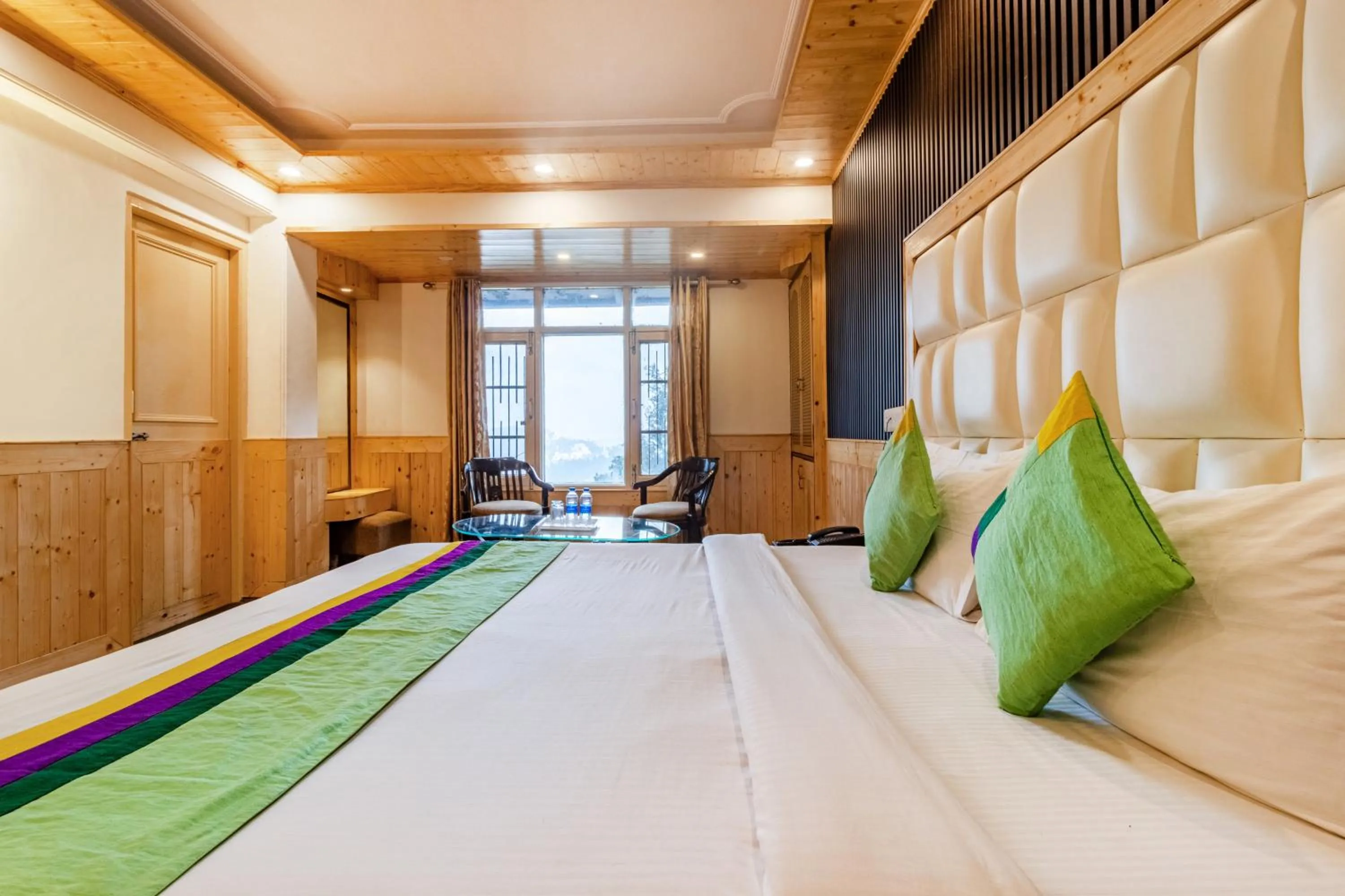 Bedroom, Bed in Treebo Greenland, Mall Road