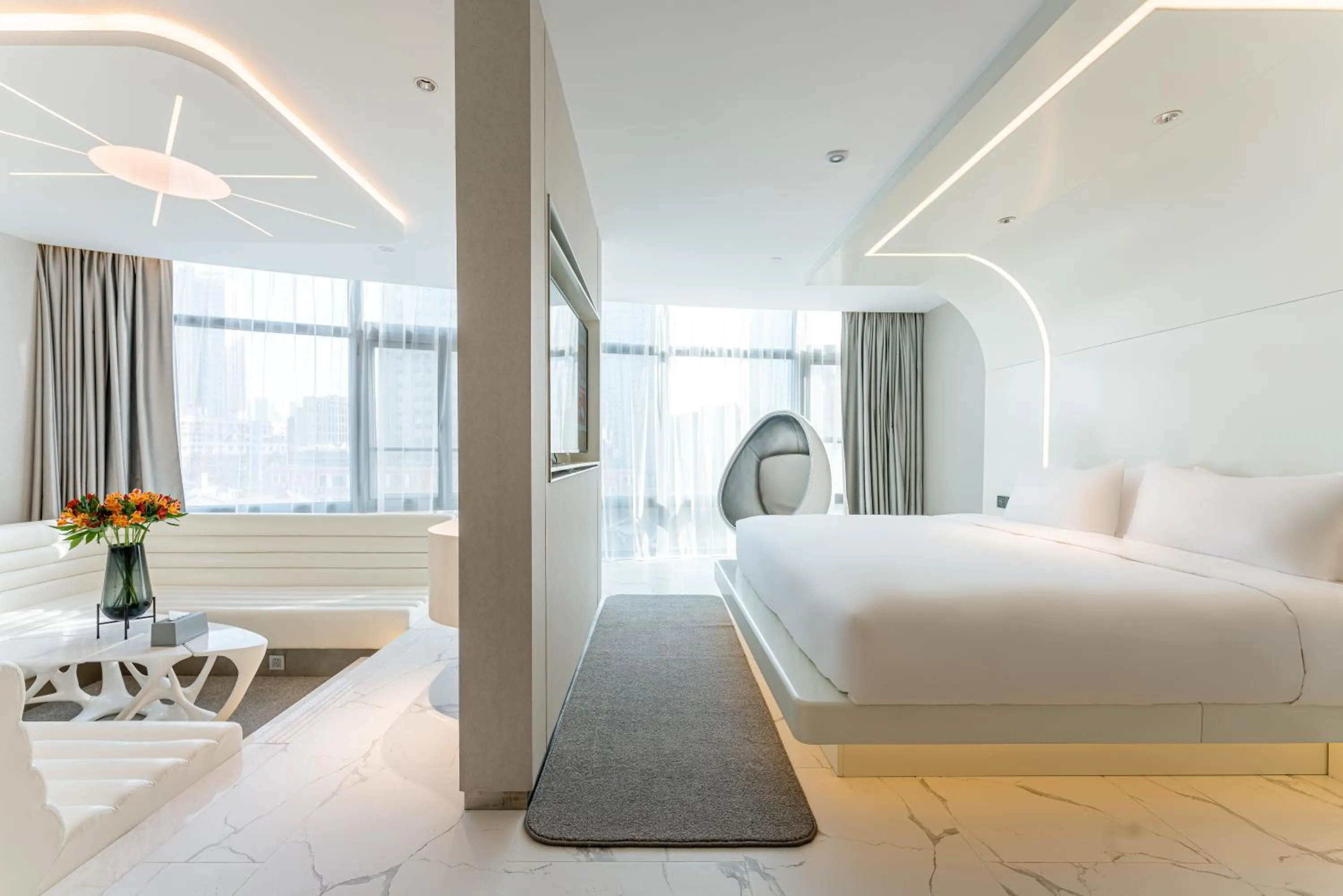 Bedroom, Bed in Crystal Hotel Shanghai North Sichuan Road on the Bund