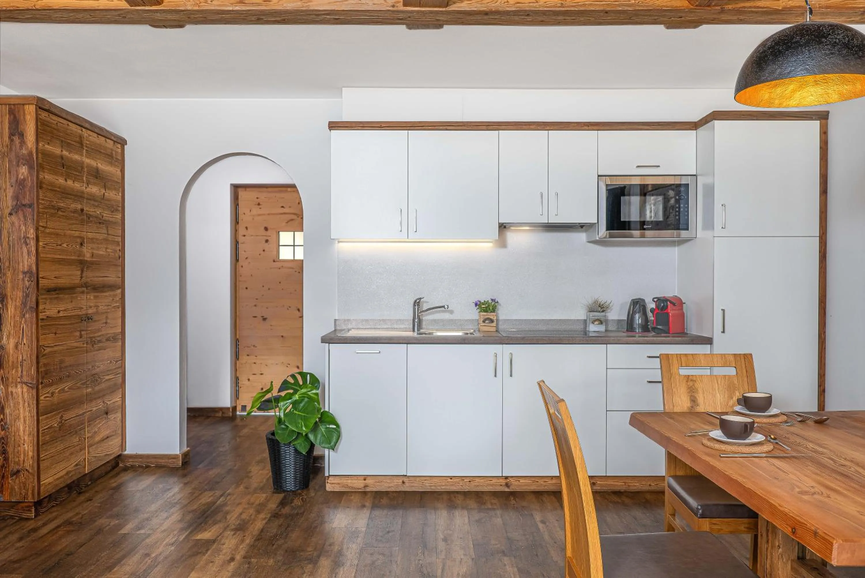 Coffee/tea facilities in Alpine Mountain Chalet