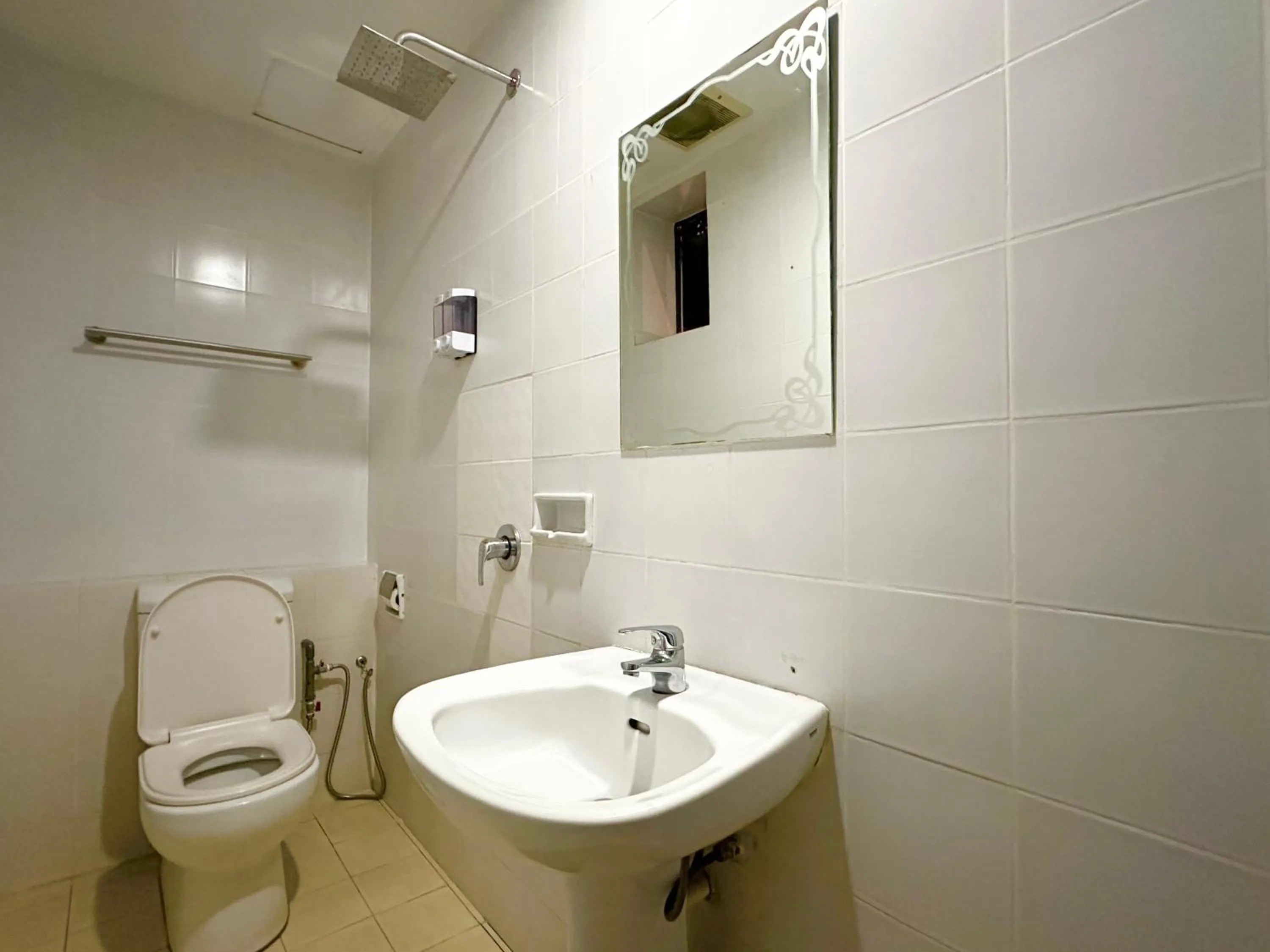 Shower in Park Hotel