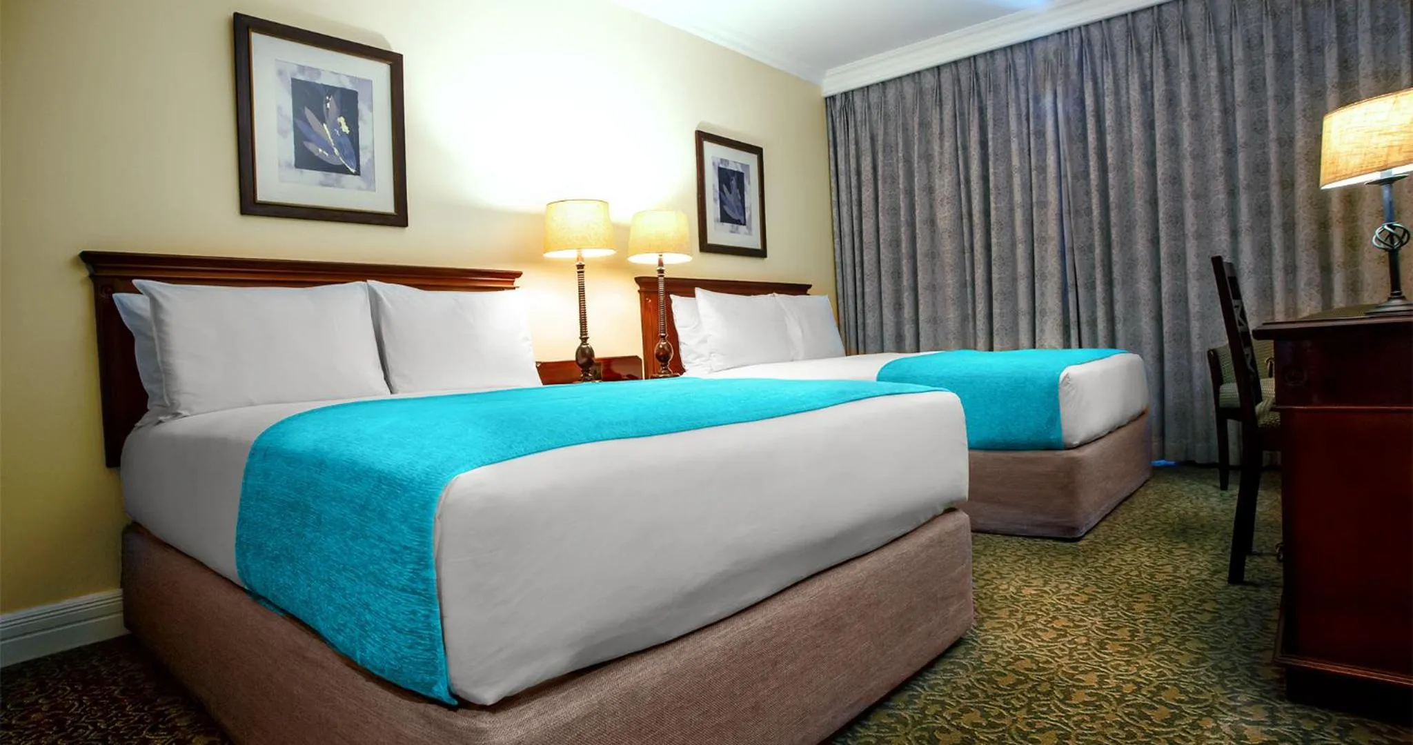 Bedroom, Bed in The Ridge Hotel