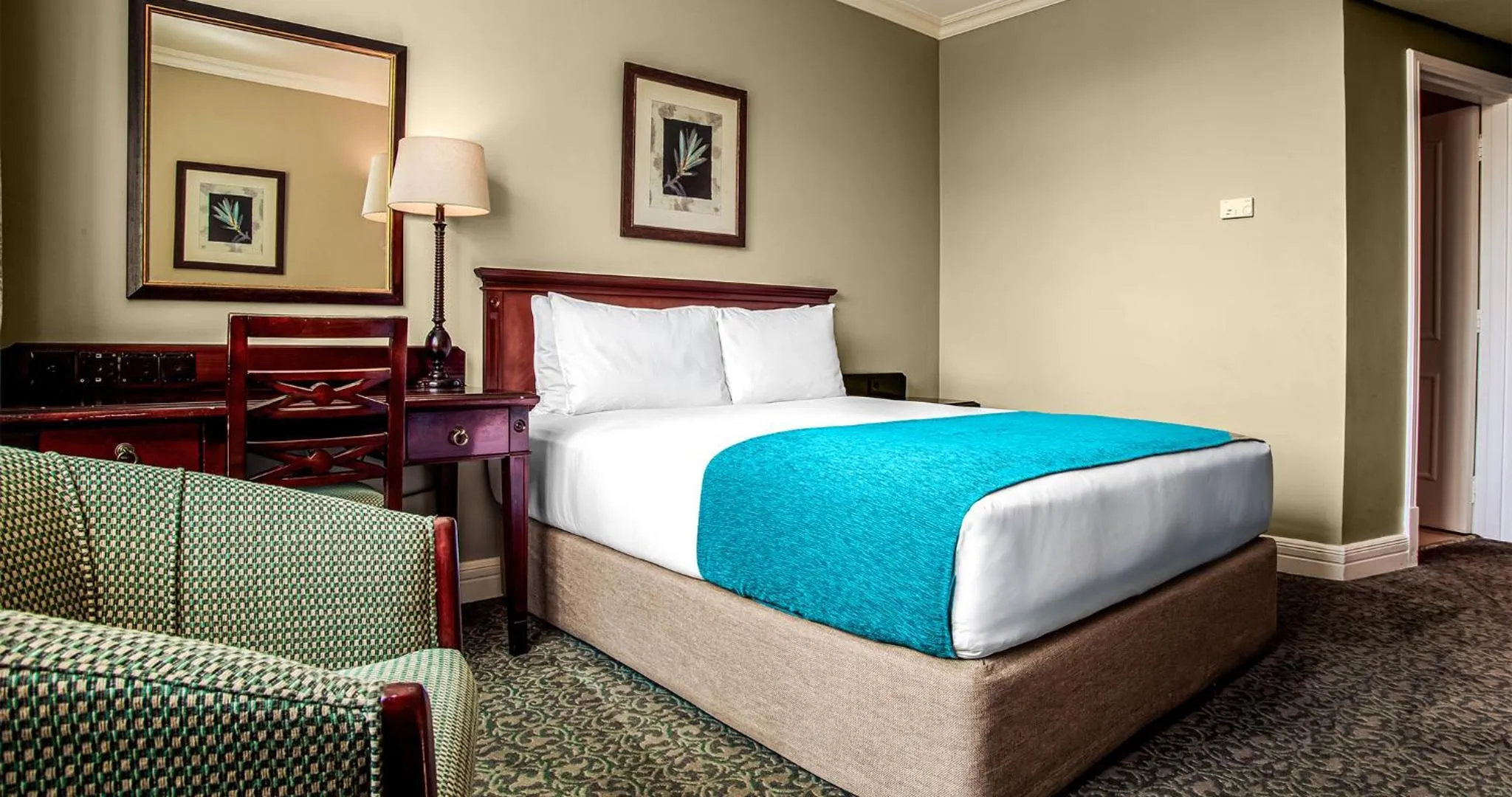 Bed in The Ridge Hotel