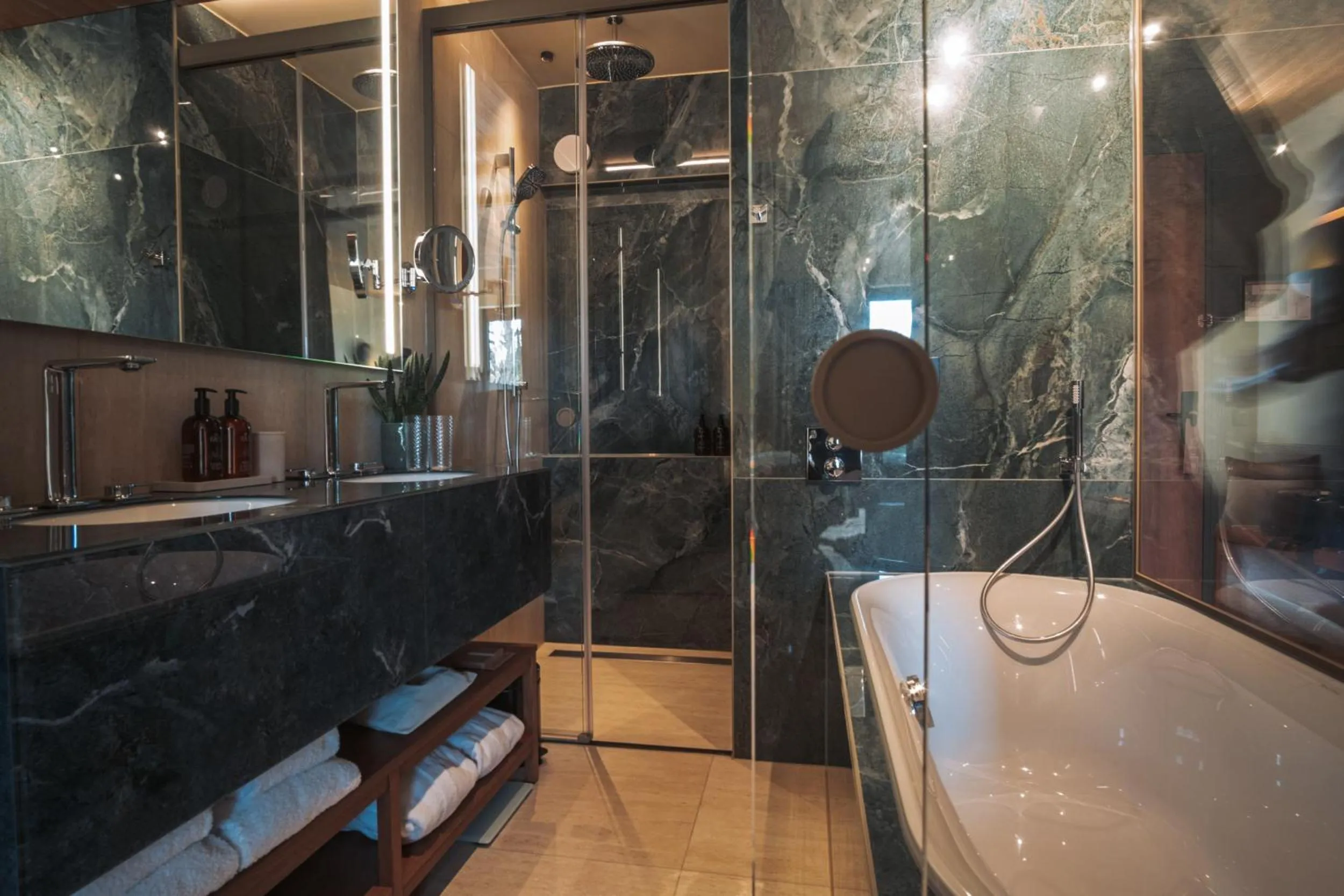 Shower in Van Oys Maastricht Retreat, a Leading Hotel of the World